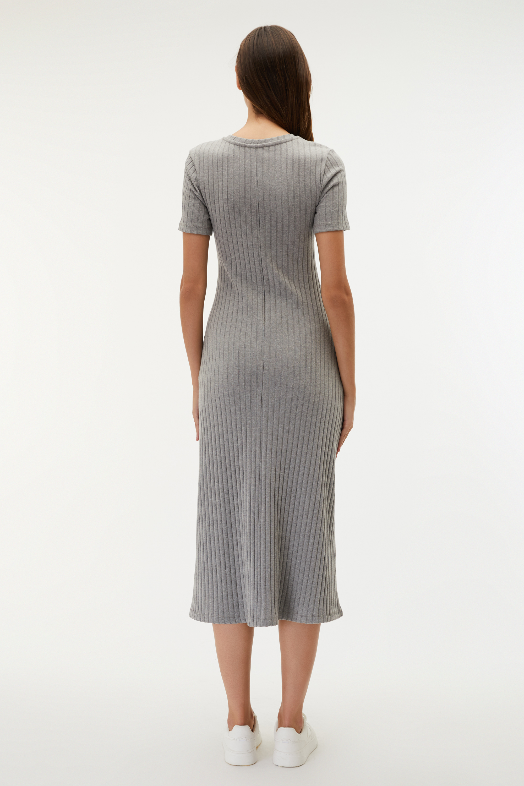 A FORM KISA KOLLU UZUN ELBİSE