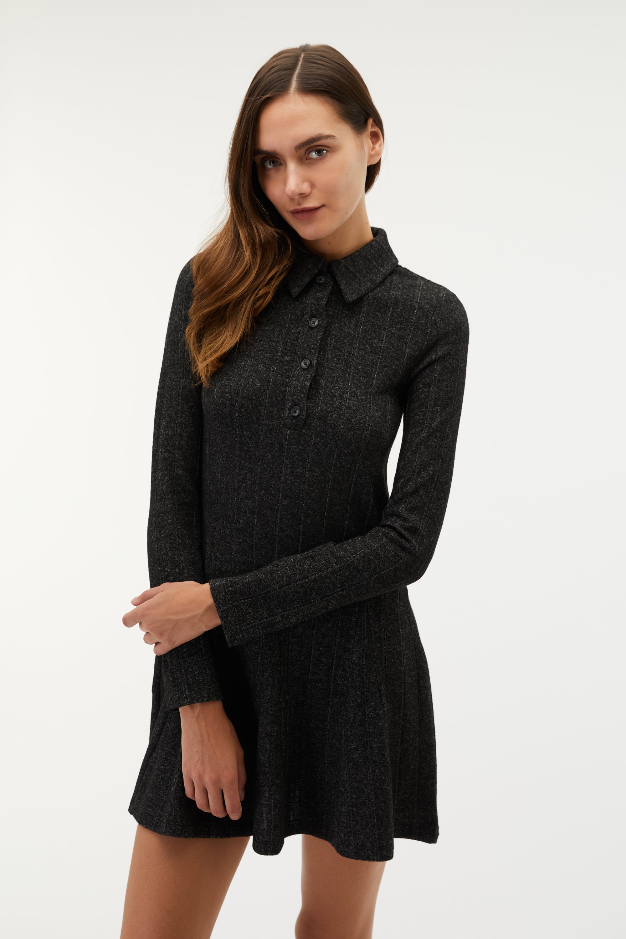 POLO YAKA UZUN KOLLU MİNİ ELBİSE