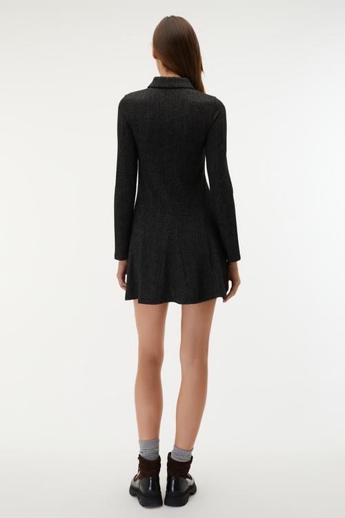  POLO YAKA UZUN KOLLU MİNİ ELBİSE