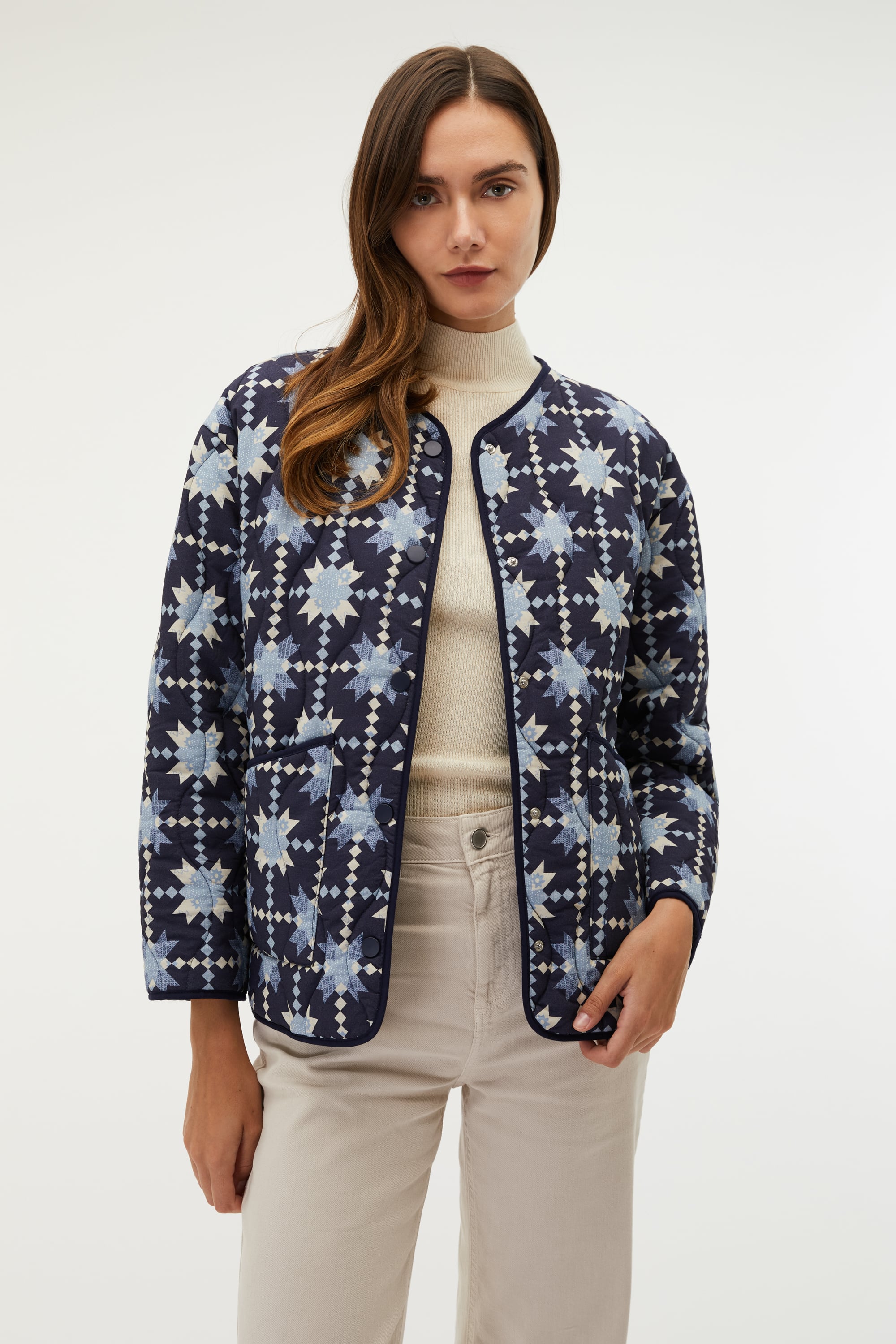 BASKILI CEPLİ KAPİTONE MONT CEKET