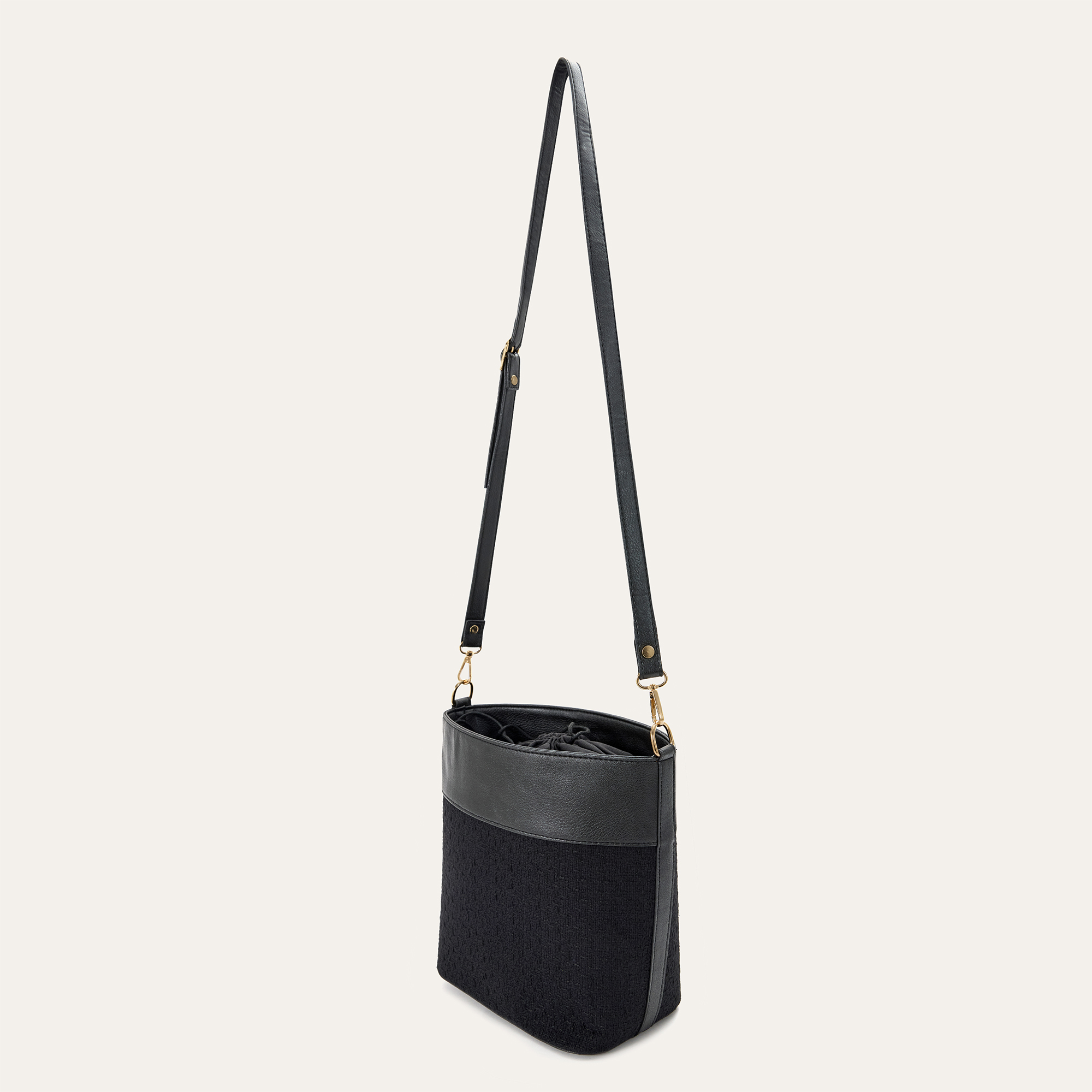 BUCKET OMUZ ÇANTASI