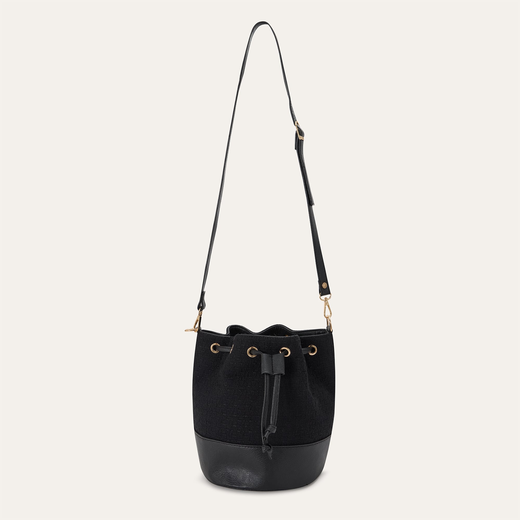 BUCKET BÜZGÜLÜ OMUZ ÇANTASI