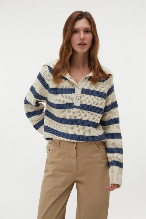  ÇİZGİLİ YAKA DETAYLI LOOSE FIT KAZAK