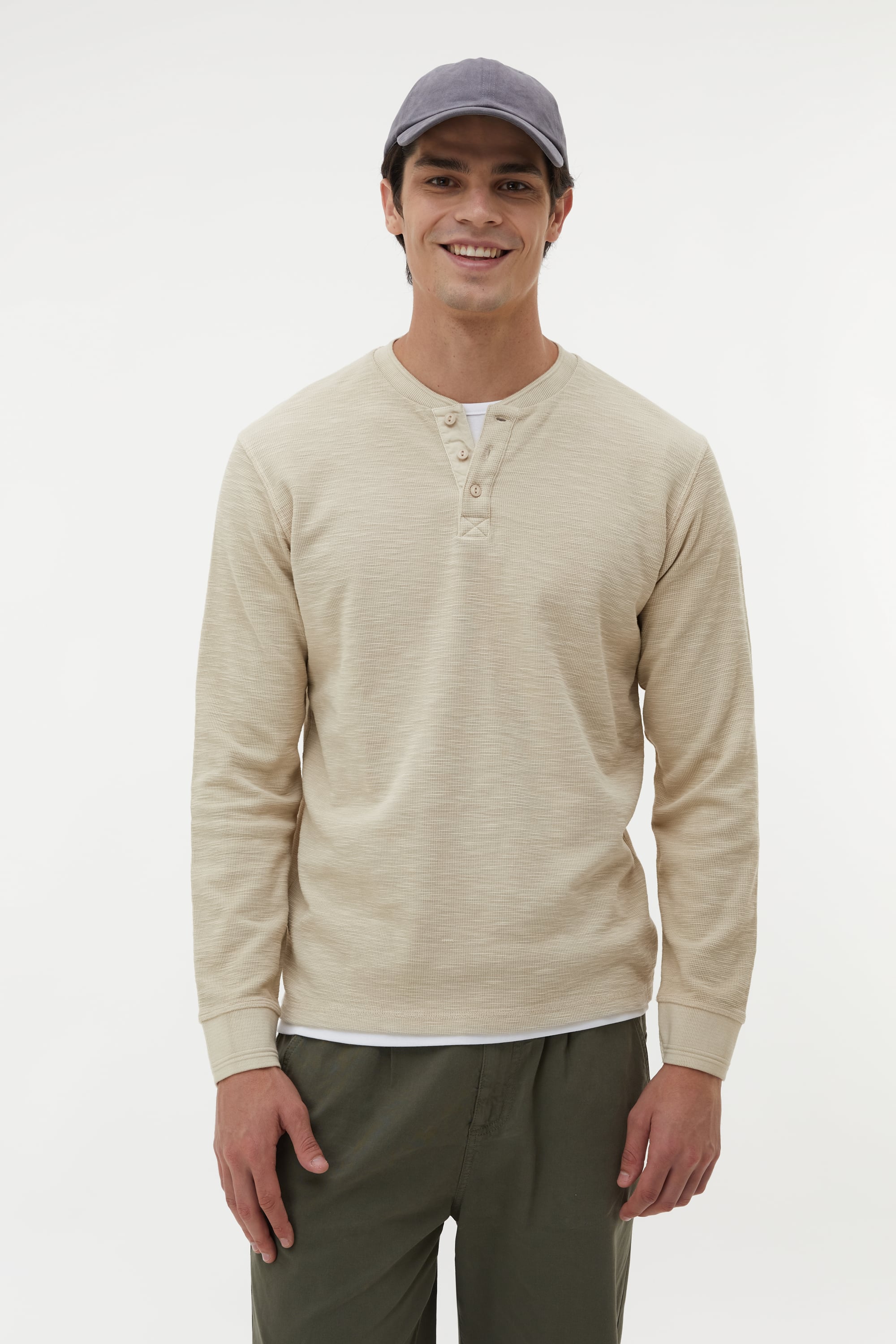 HENLEY YAKA UZUN KOLLU T-SHIRT