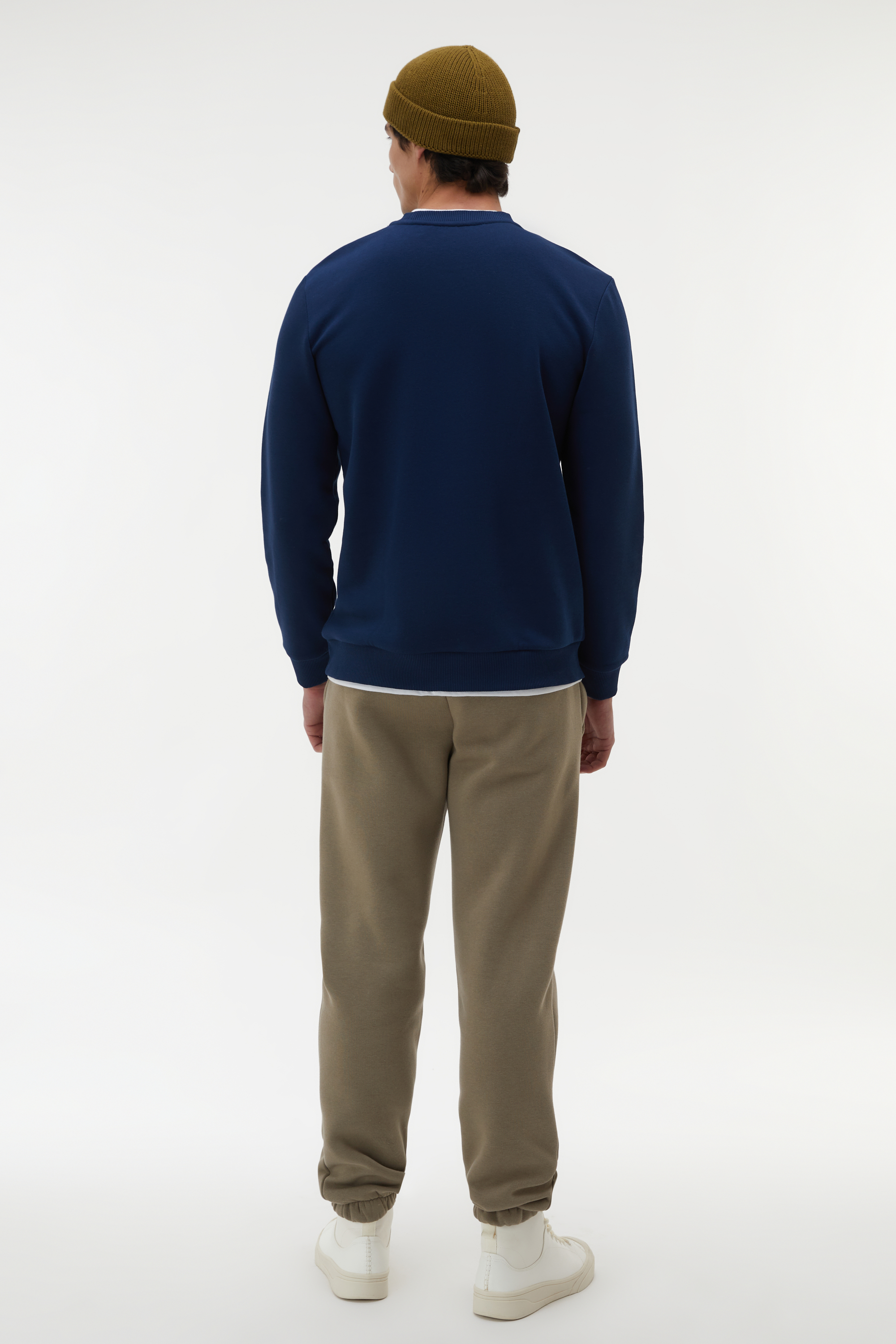 YAKA DETAYLI UZUN KOLLU SWEATSHIRT