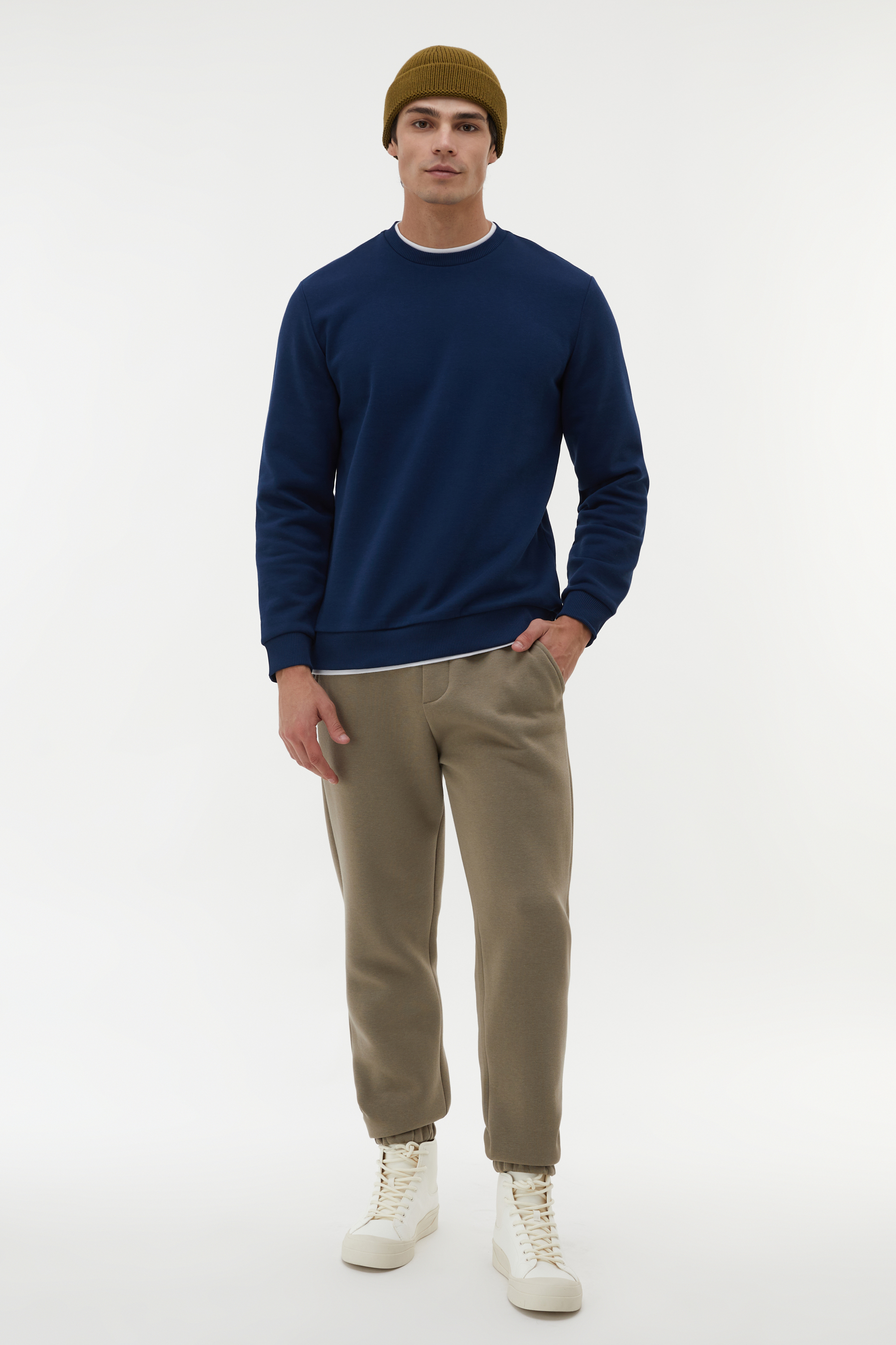 YAKA DETAYLI UZUN KOLLU SWEATSHIRT