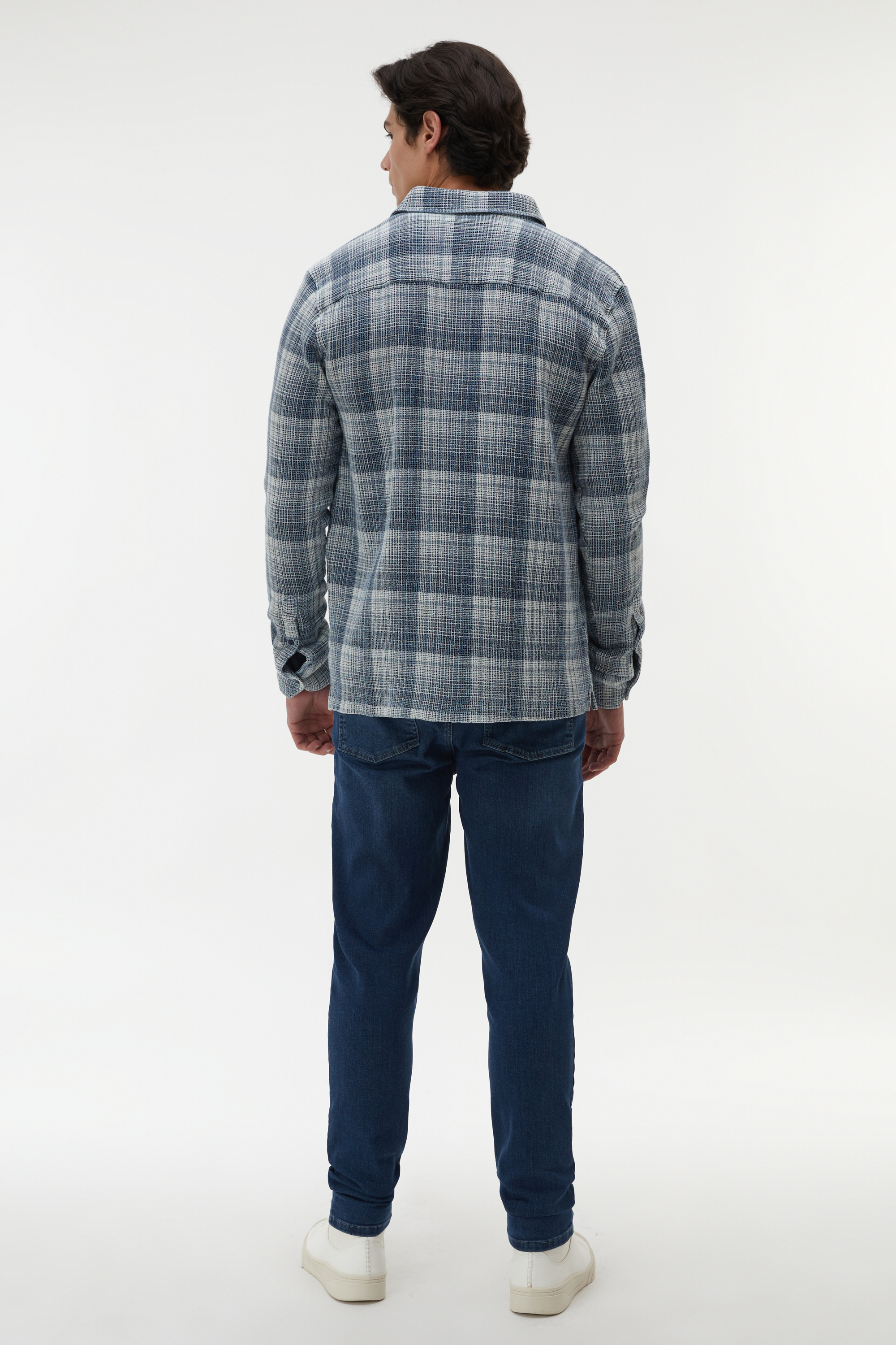 EKOSELİ DOKULU REGULAR FIT GÖMLEK