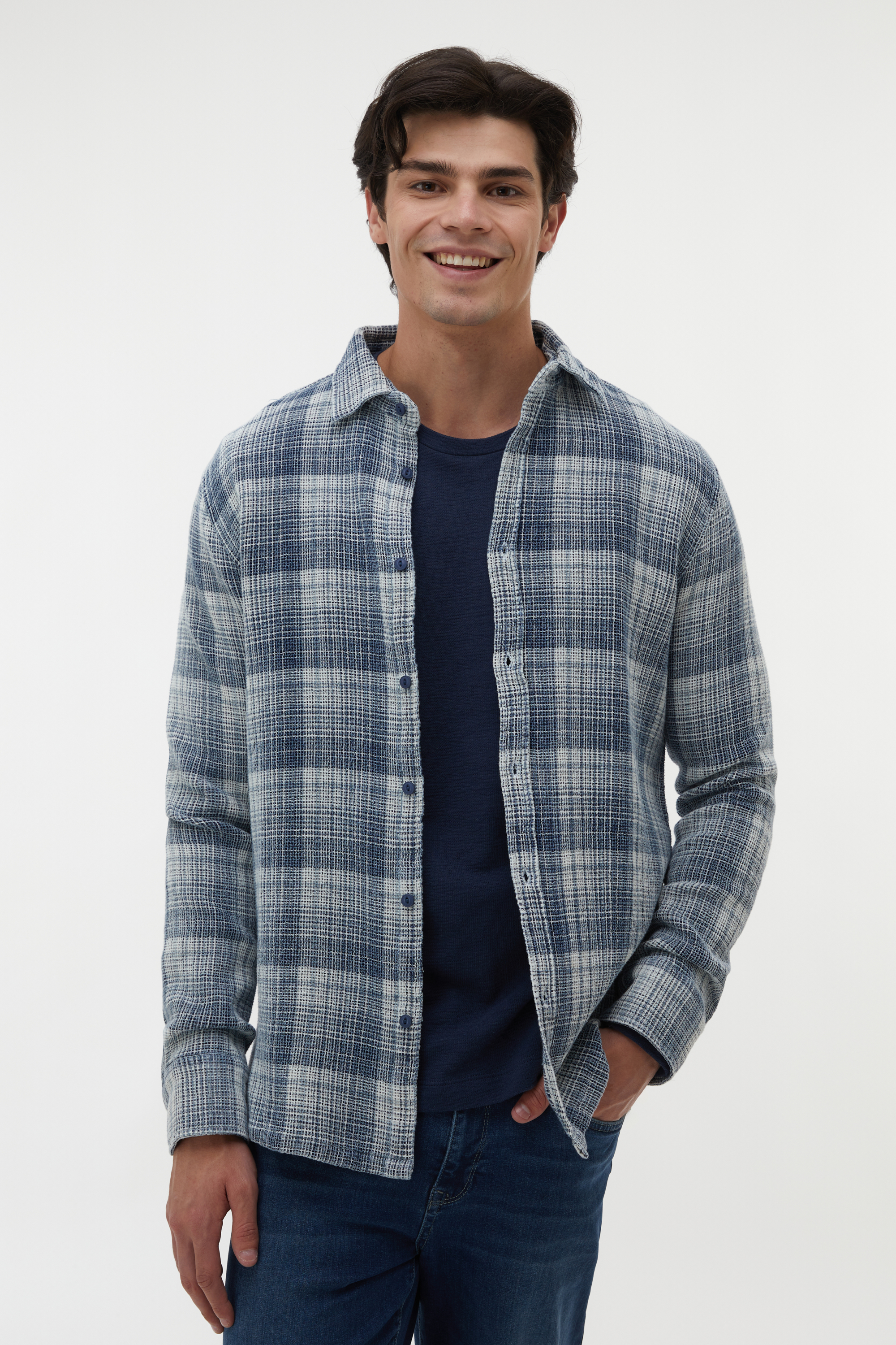 EKOSELİ DOKULU REGULAR FIT GÖMLEK