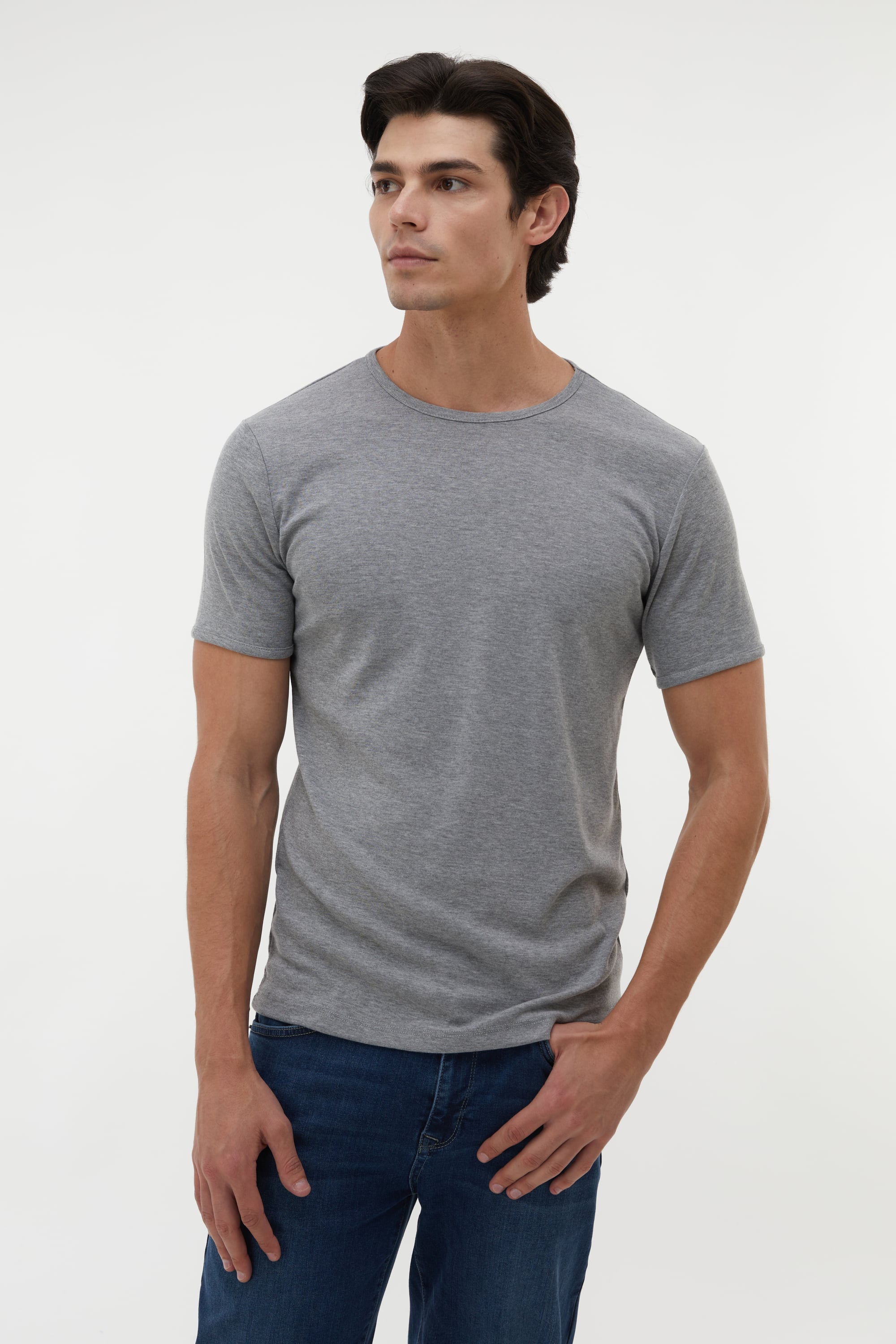 BİSİKLET YAKA KISA KOLLU T-SHIRT