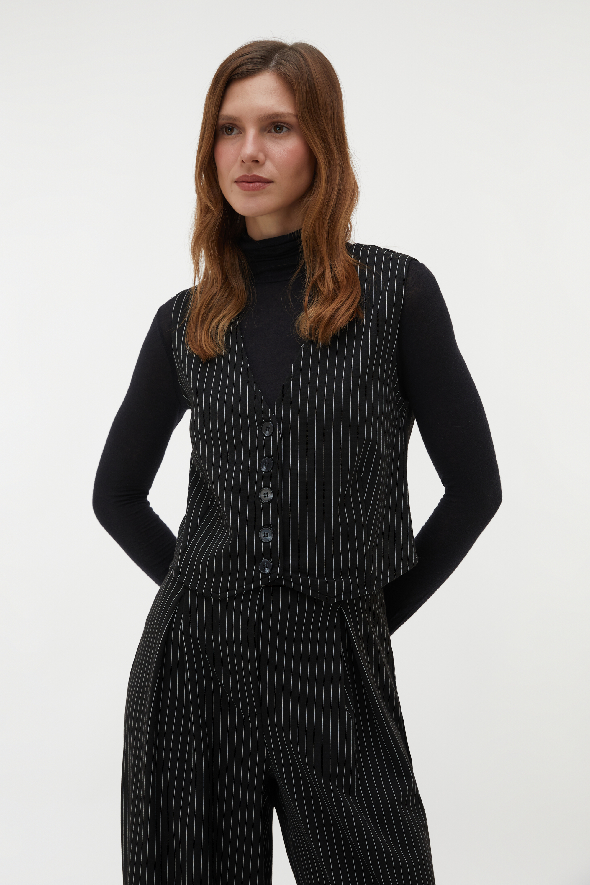 ÇİZGİLİ CASUAL YELEK