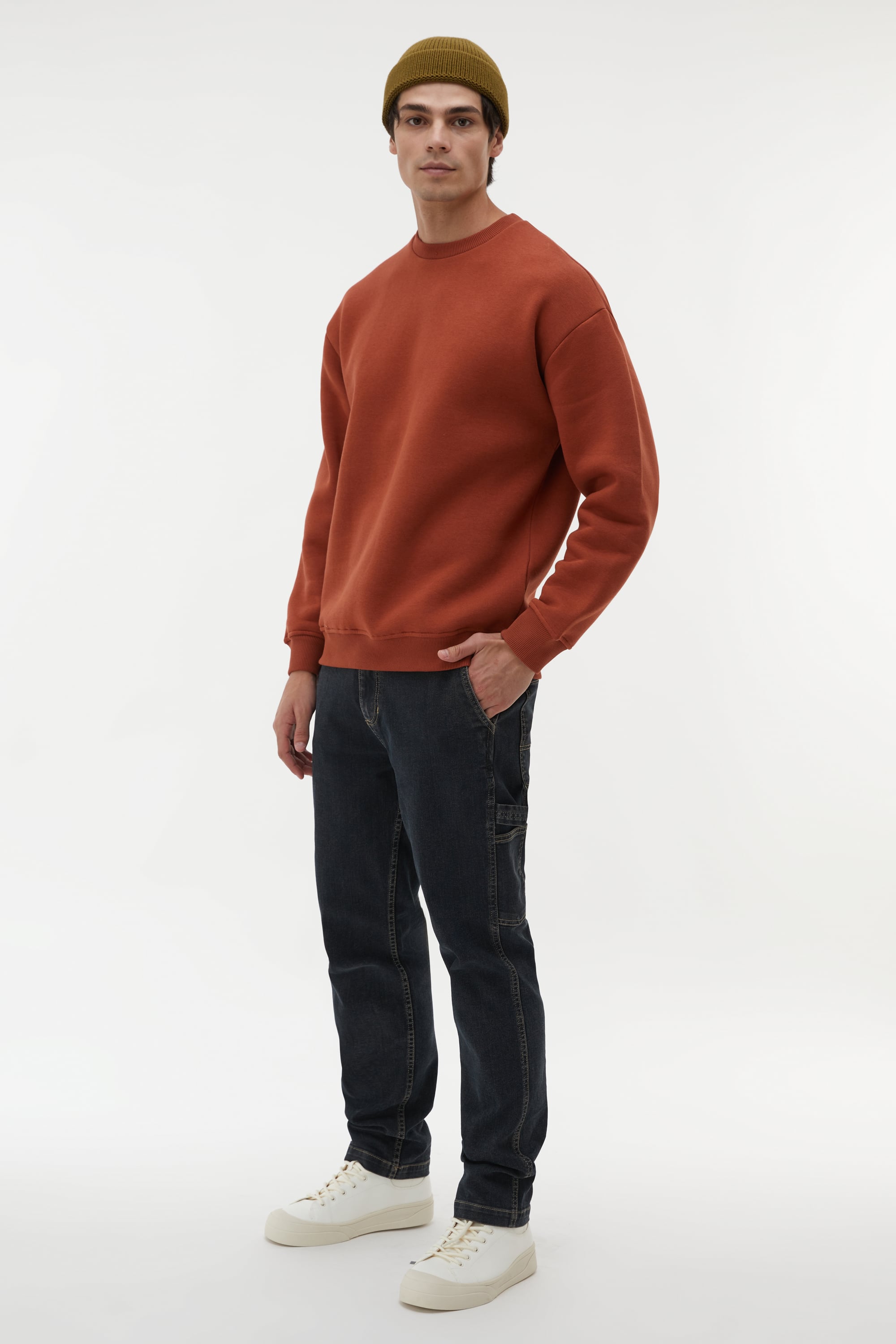 BİSİKLET YAKA SWEATSHIRT