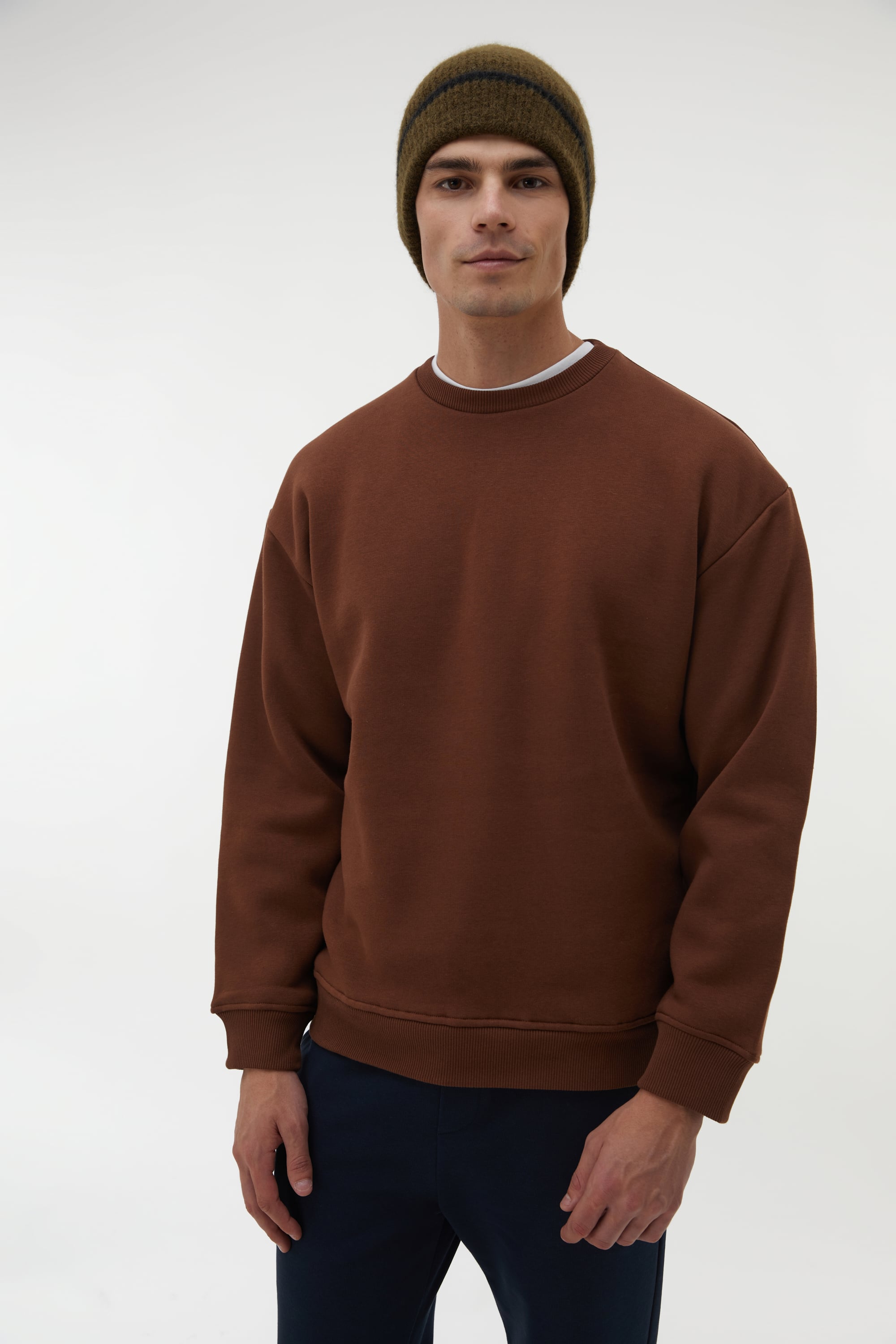 BİSİKLET YAKA SWEATSHIRT