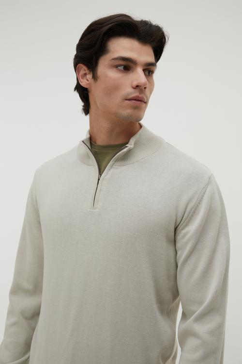 DİK YAKA UZUN KOLLU KAZAK