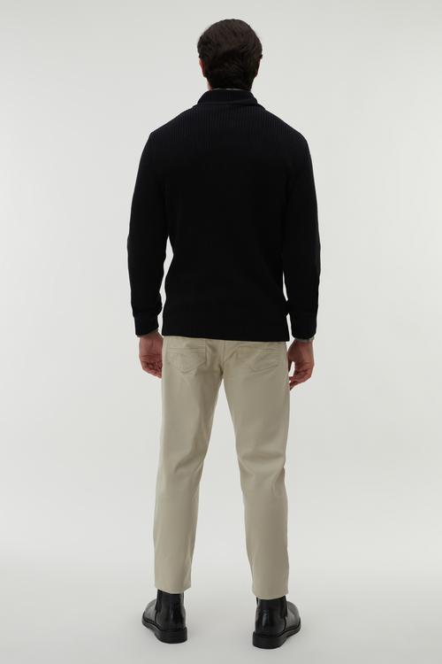 DİK YAKA REGULAR FIT KAZAK