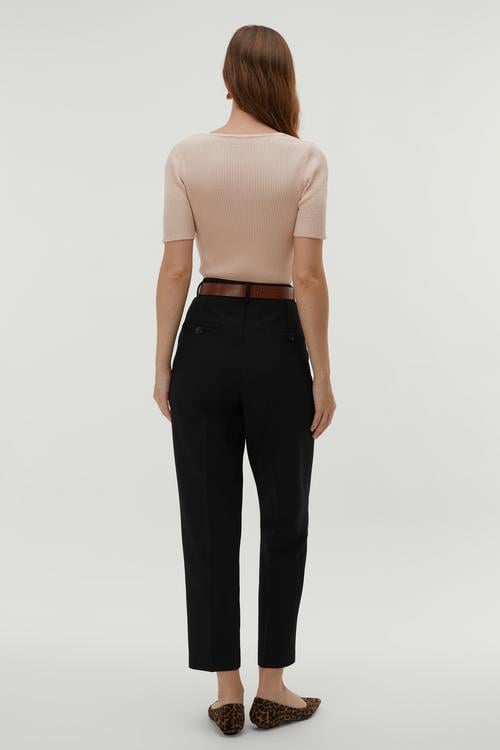 KARE YAKA KISA KOLLU TRİKO KAZAK