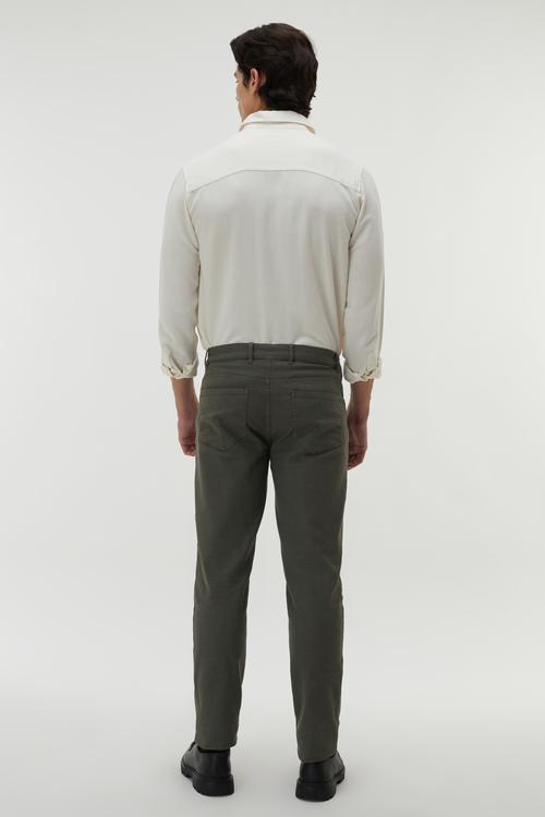 REGULAR FIT YAKASI DÜĞMELİ UZUN KOLLU GÖMLEK