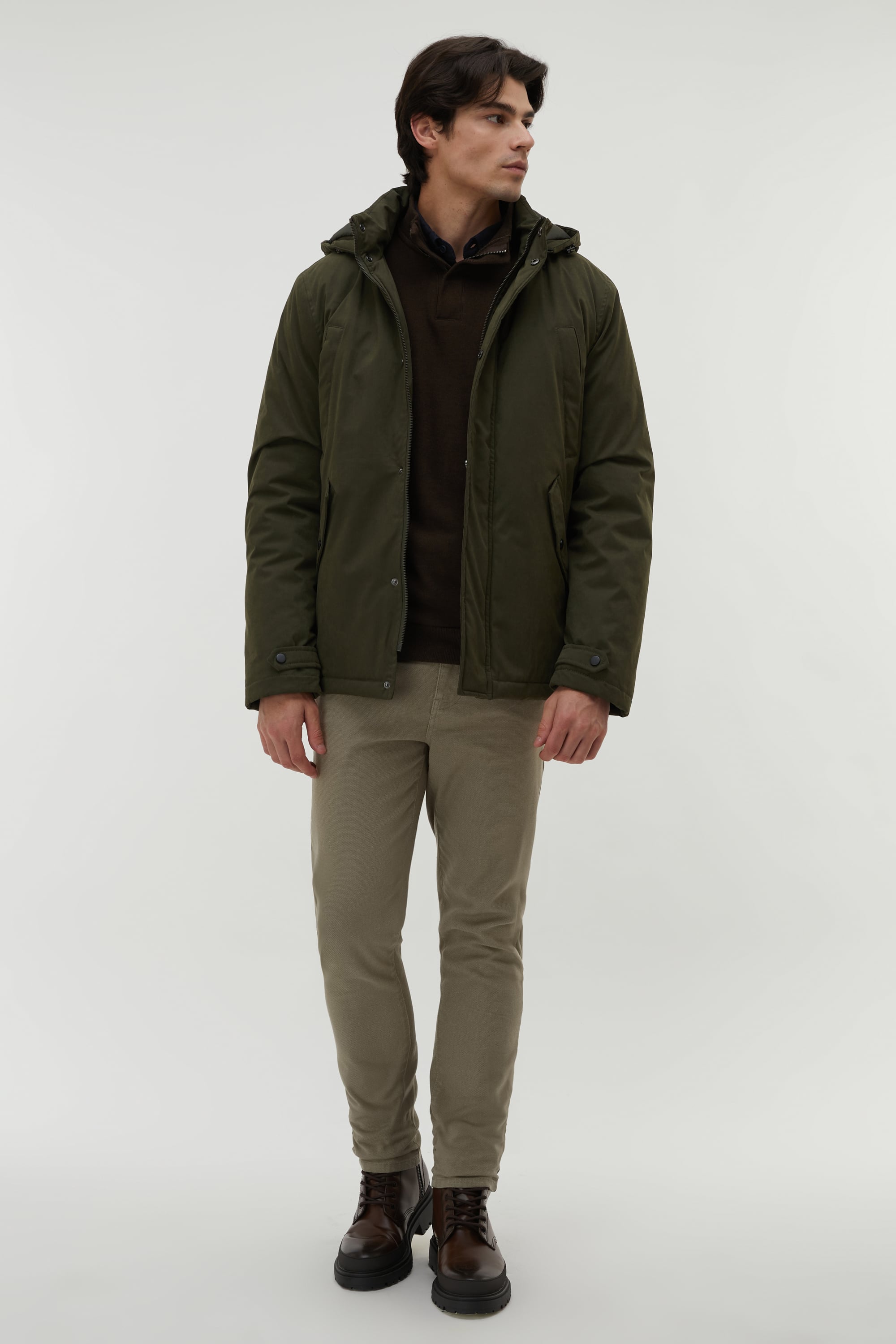 KAPÜŞONLU ÇOK CEPLİ MONT