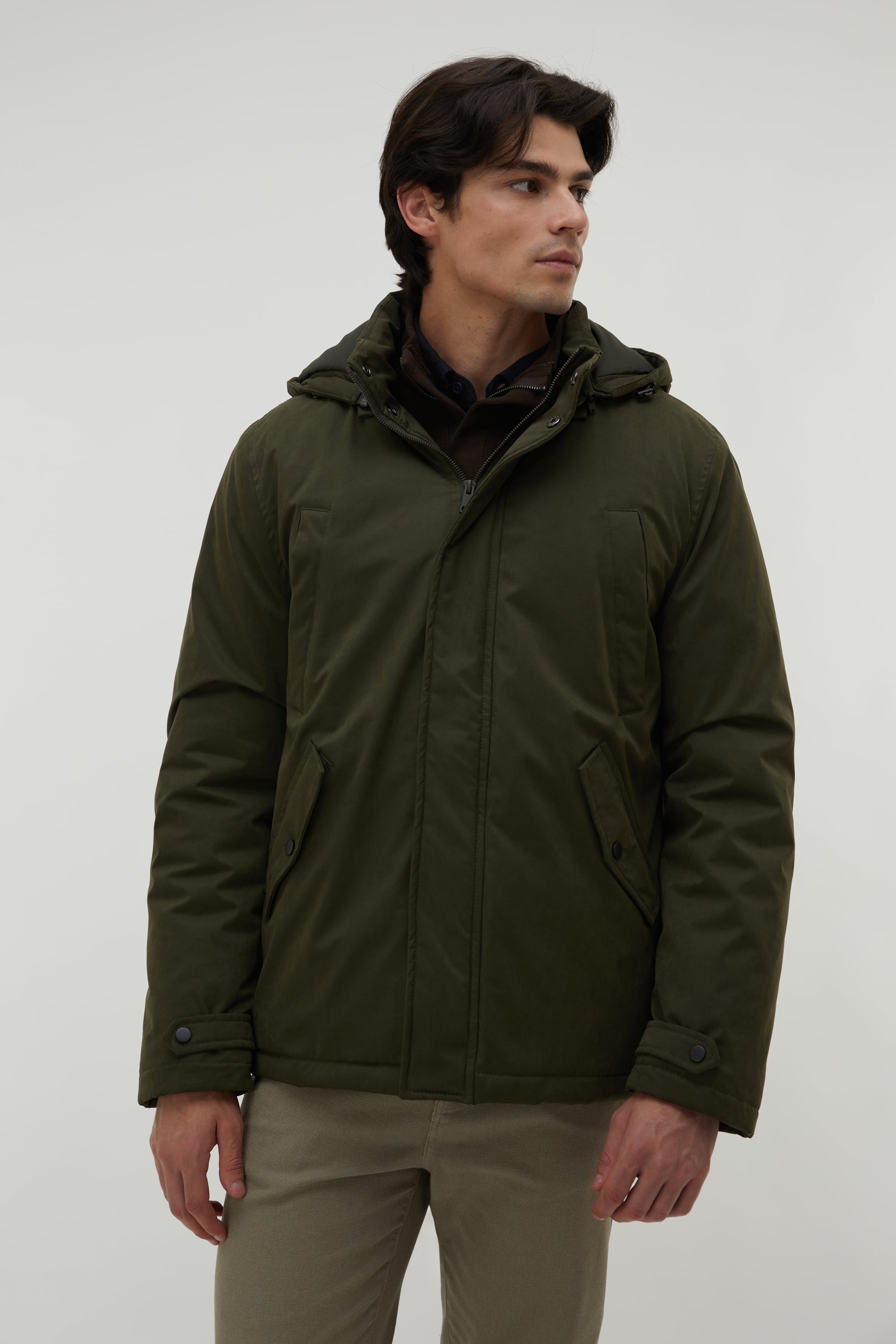 KAPÜŞONLU ÇOK CEPLİ MONT