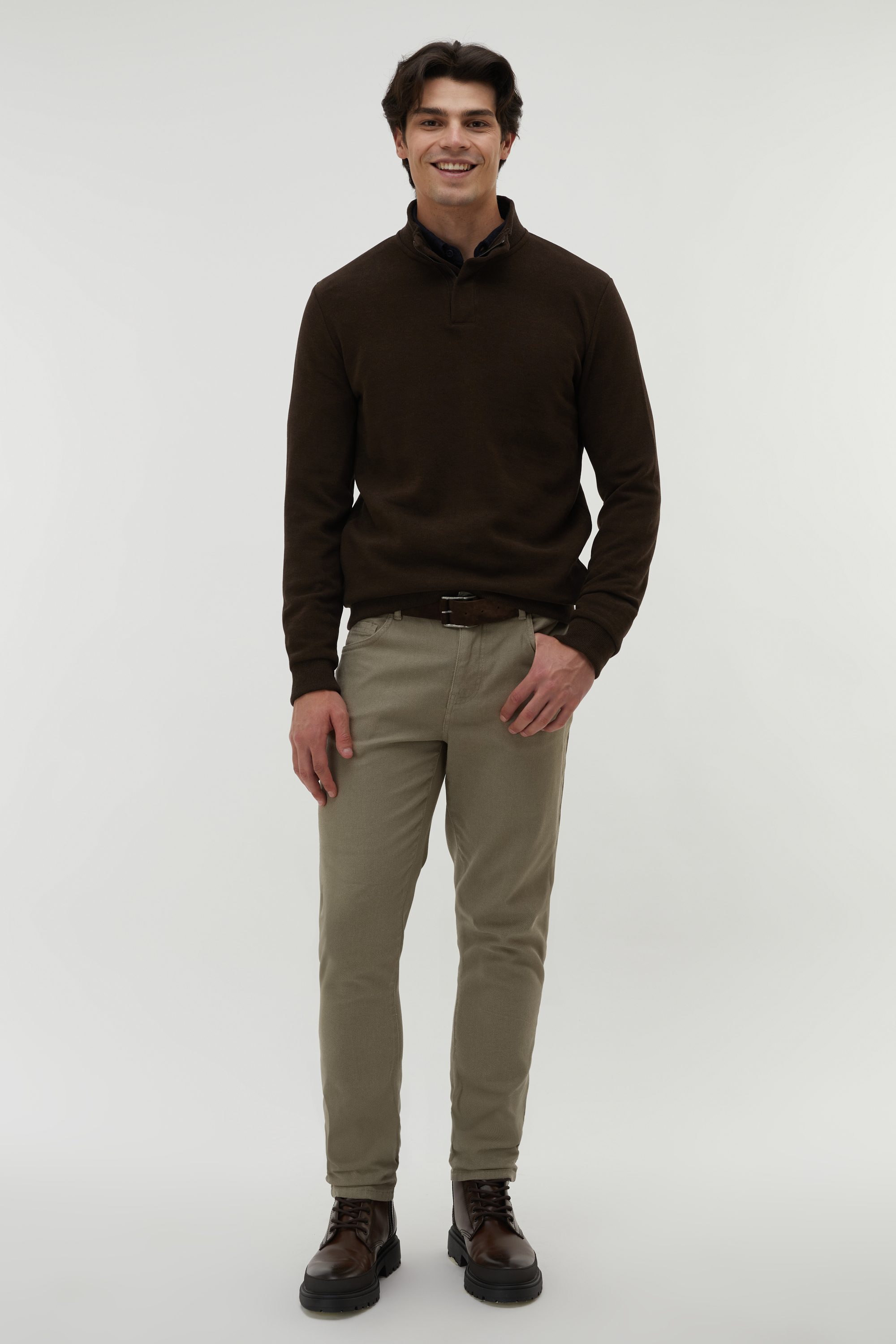 DİK YAKA ÖRME SWEATSHIRT