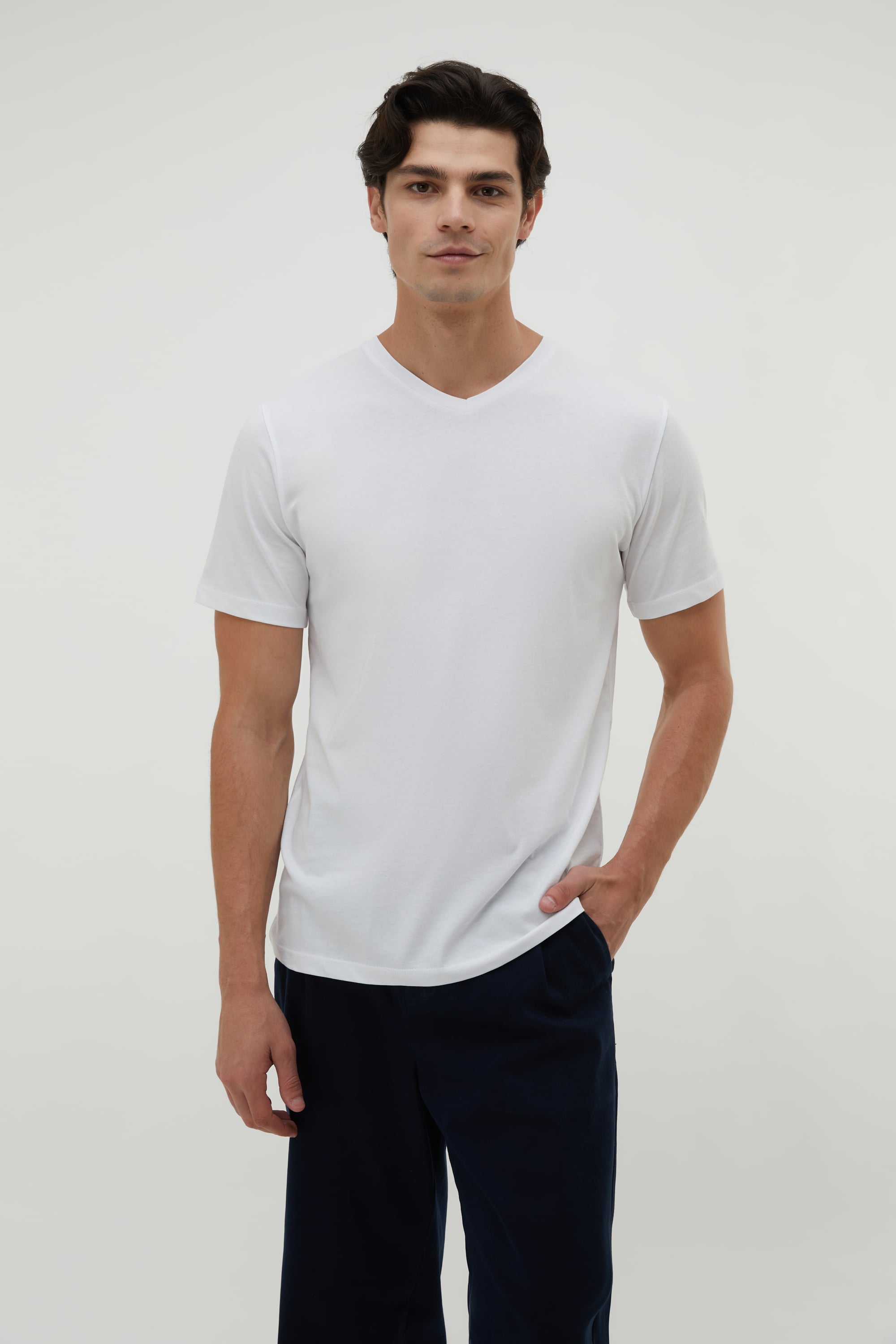 V YAKA KISA KOLLU T-SHIRT