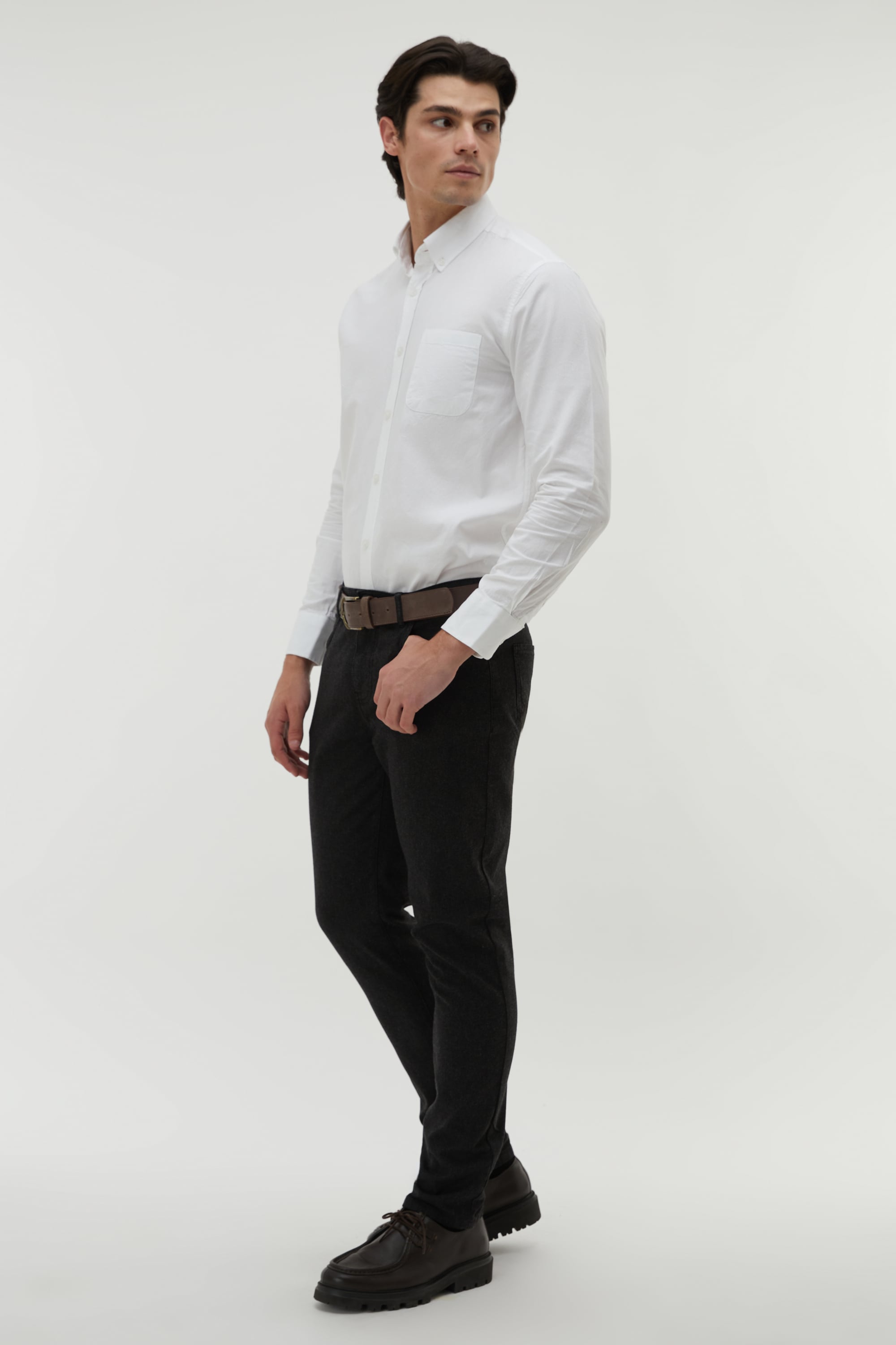 SLIM FIT TEK CEPLİ UZUN KOLLU GÖMLEK