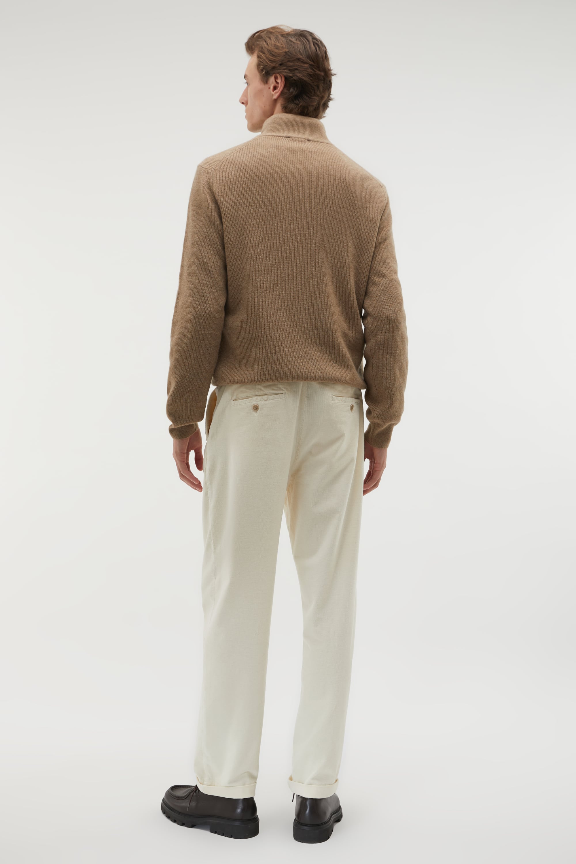 FERMUARLI DİK YAKA YÜN KARIŞIMLI KAZAK