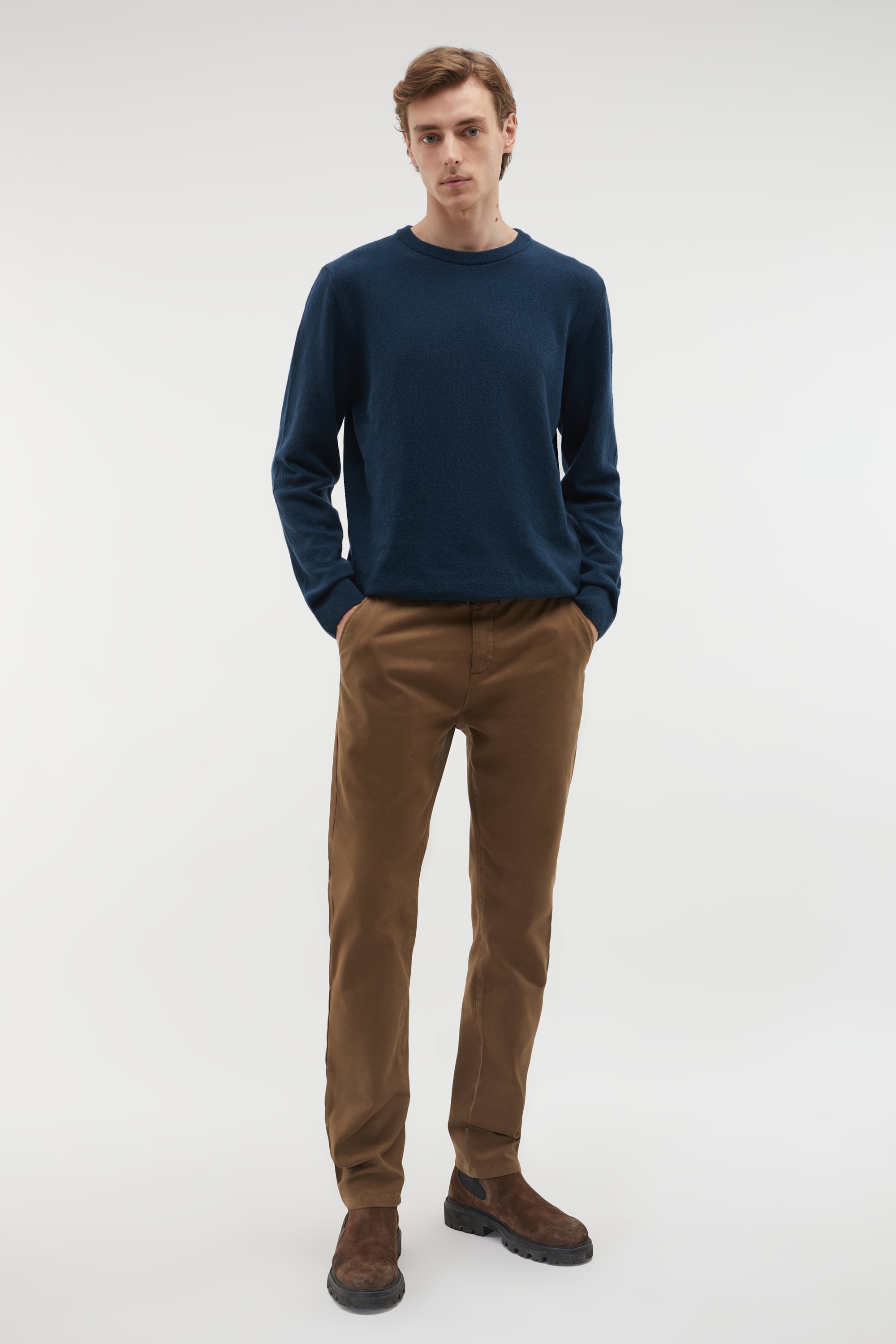 BİSİKLET YAKA TRİKO KAZAK