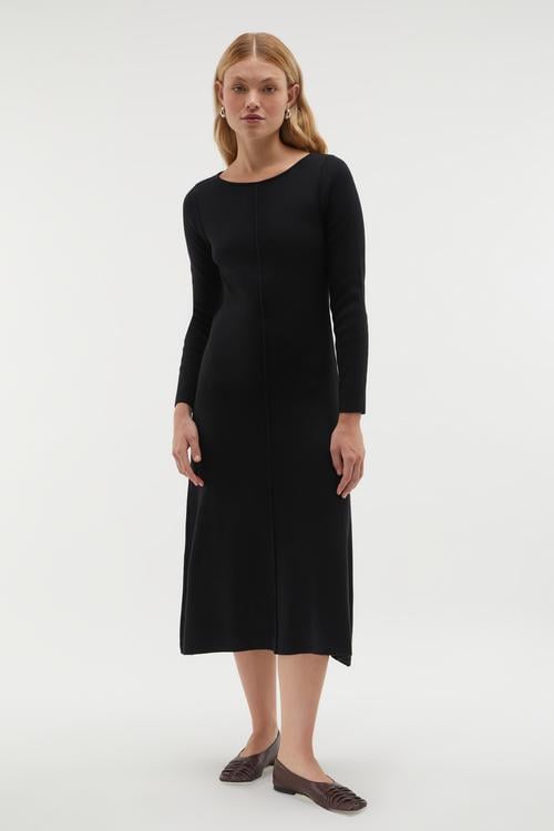 A FORM MİDİ TRİKO ELBİSE