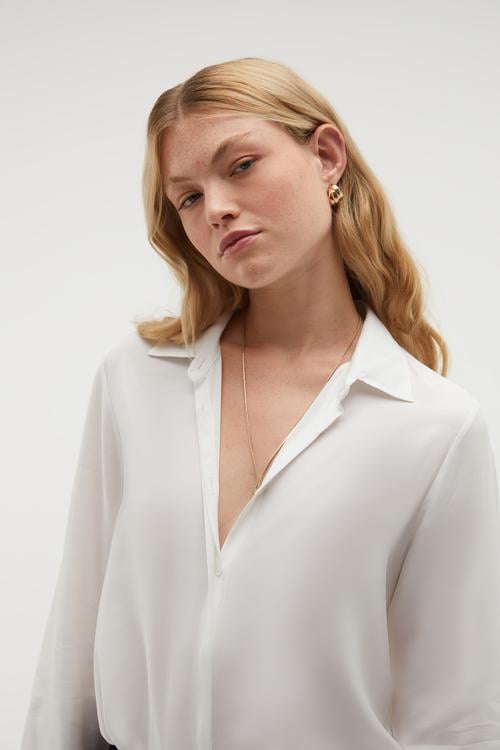 REGULAR FIT UZUN KOLLU GÖMLEK