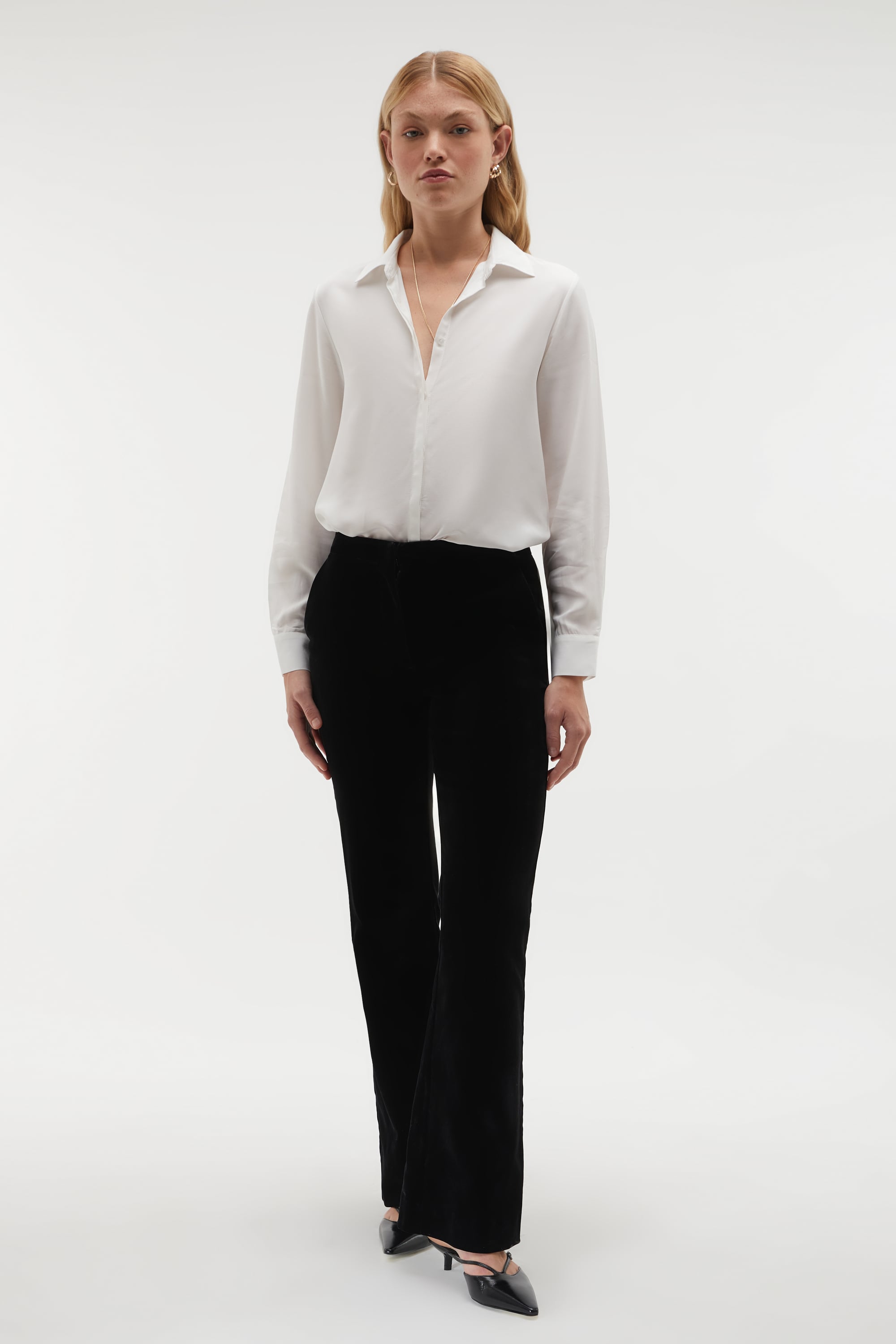 REGULAR FIT UZUN KOLLU GÖMLEK