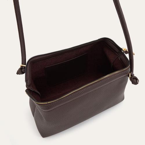  DERİ GÖRÜNÜMLÜ OMUZ ÇANTASI