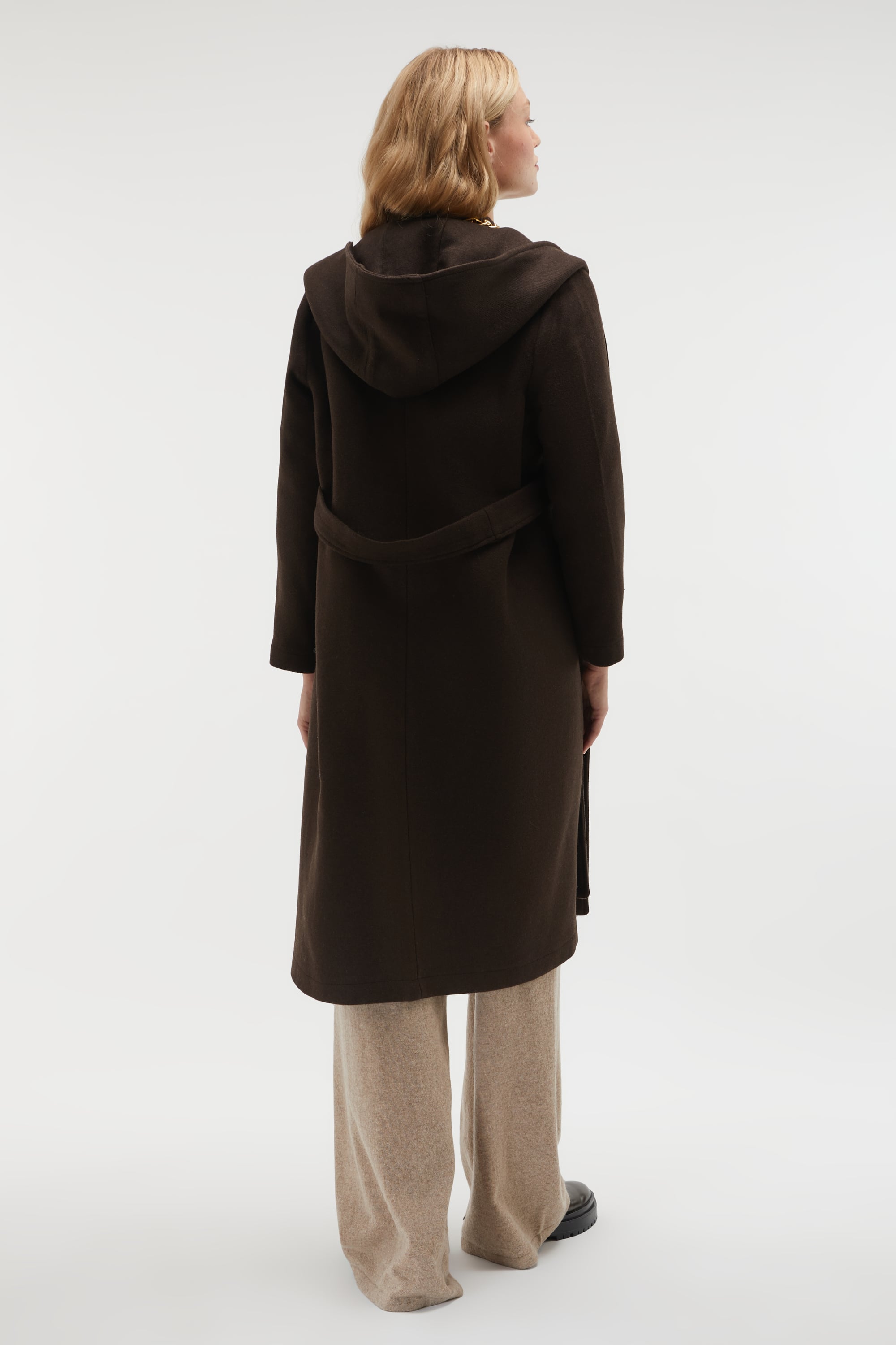 KAPÜŞONLU KUŞAKLI UZUN KAŞE KABAN