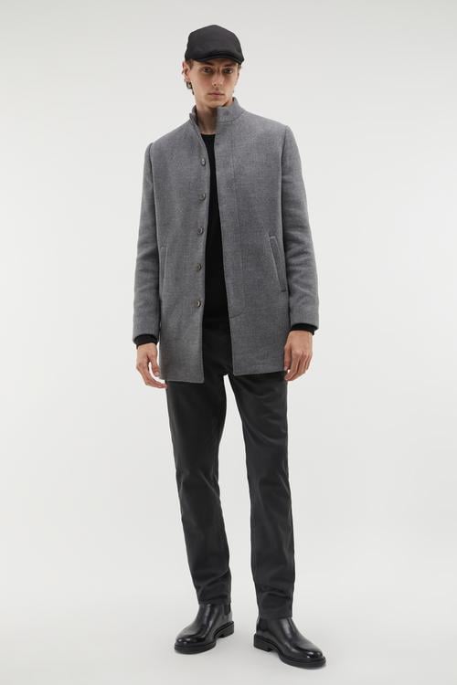 DİK YAKA KAŞE KABAN