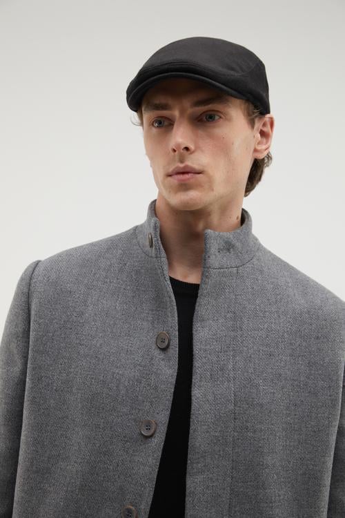 DİK YAKA KAŞE KABAN