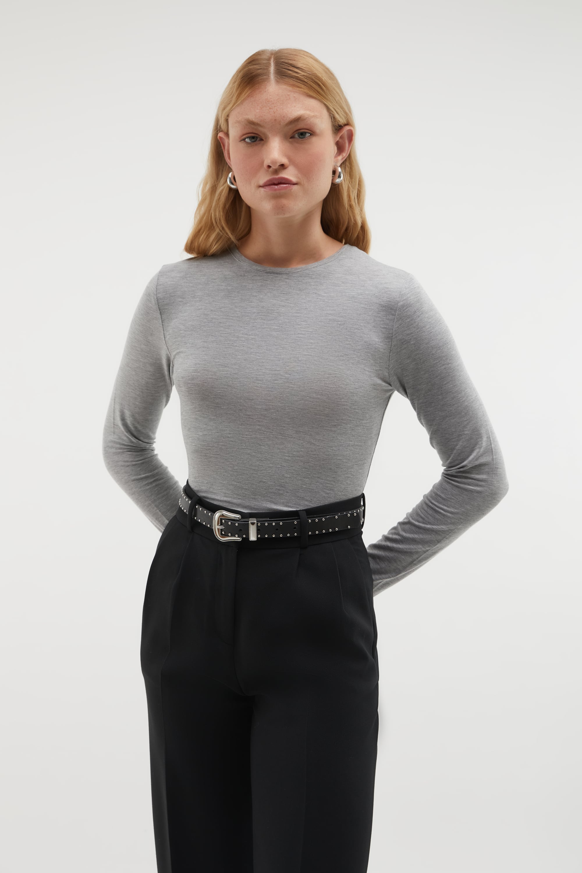 BİSİKLET YAKA UZUN KOLLU T-SHIRT