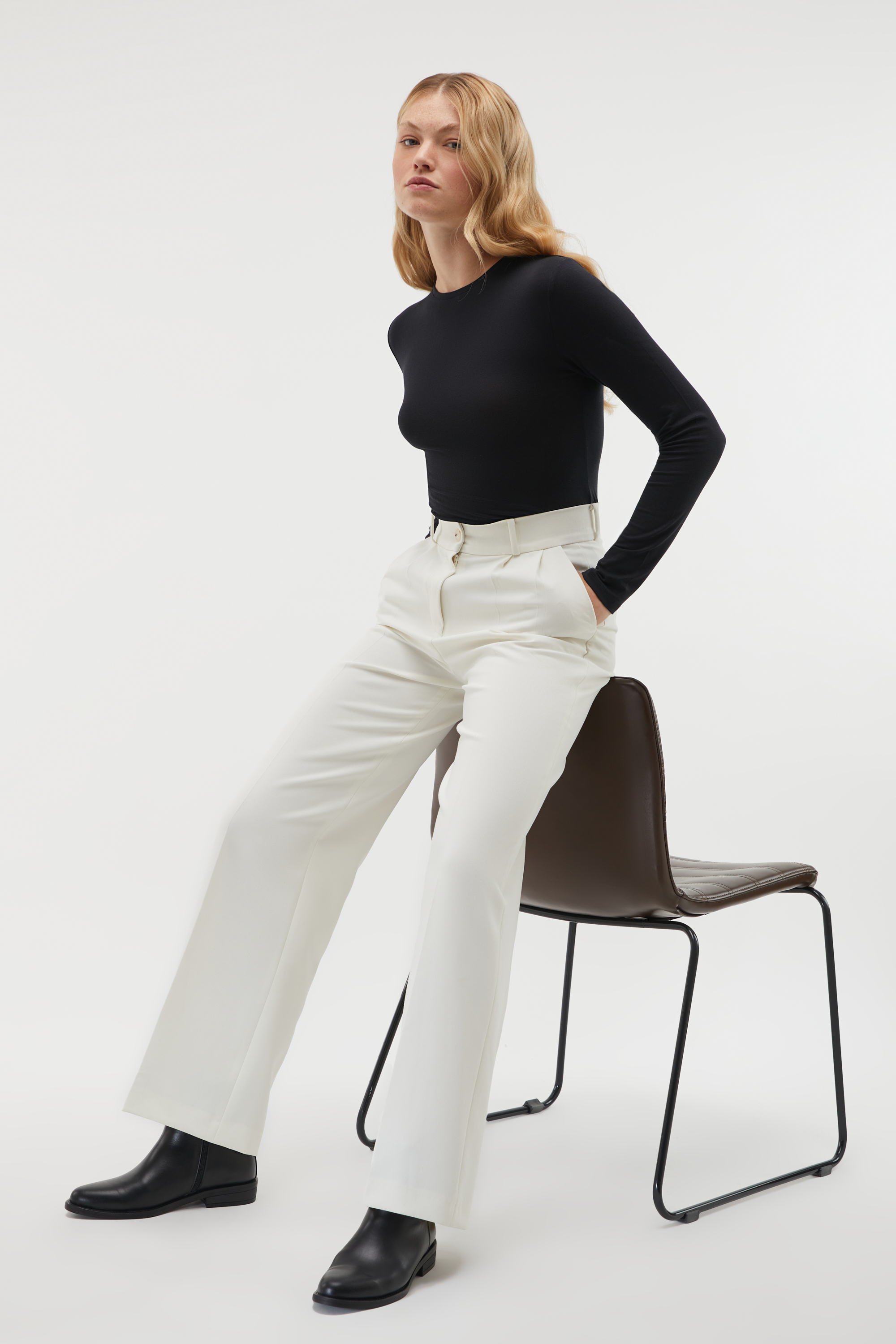 BİSİKLET YAKA UZUN KOLLU T-SHIRT