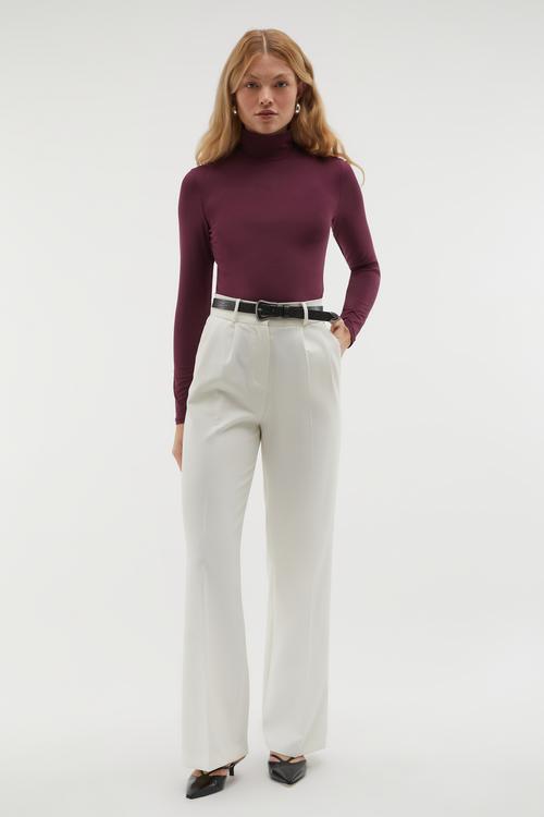  DİK YAKA UZUN KOLLU T-SHIRT