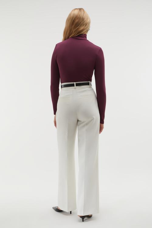  DİK YAKA UZUN KOLLU T-SHIRT