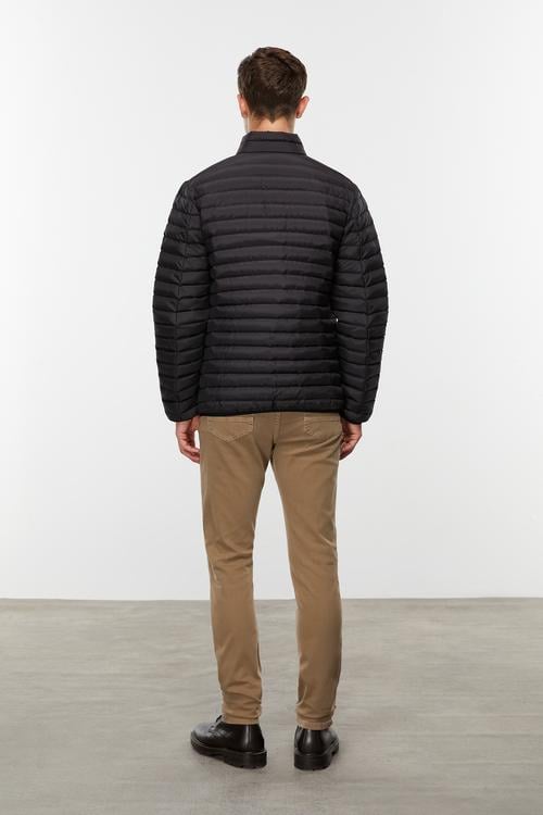  DİK YAKA KAPİTONELİ ŞİŞME MONT