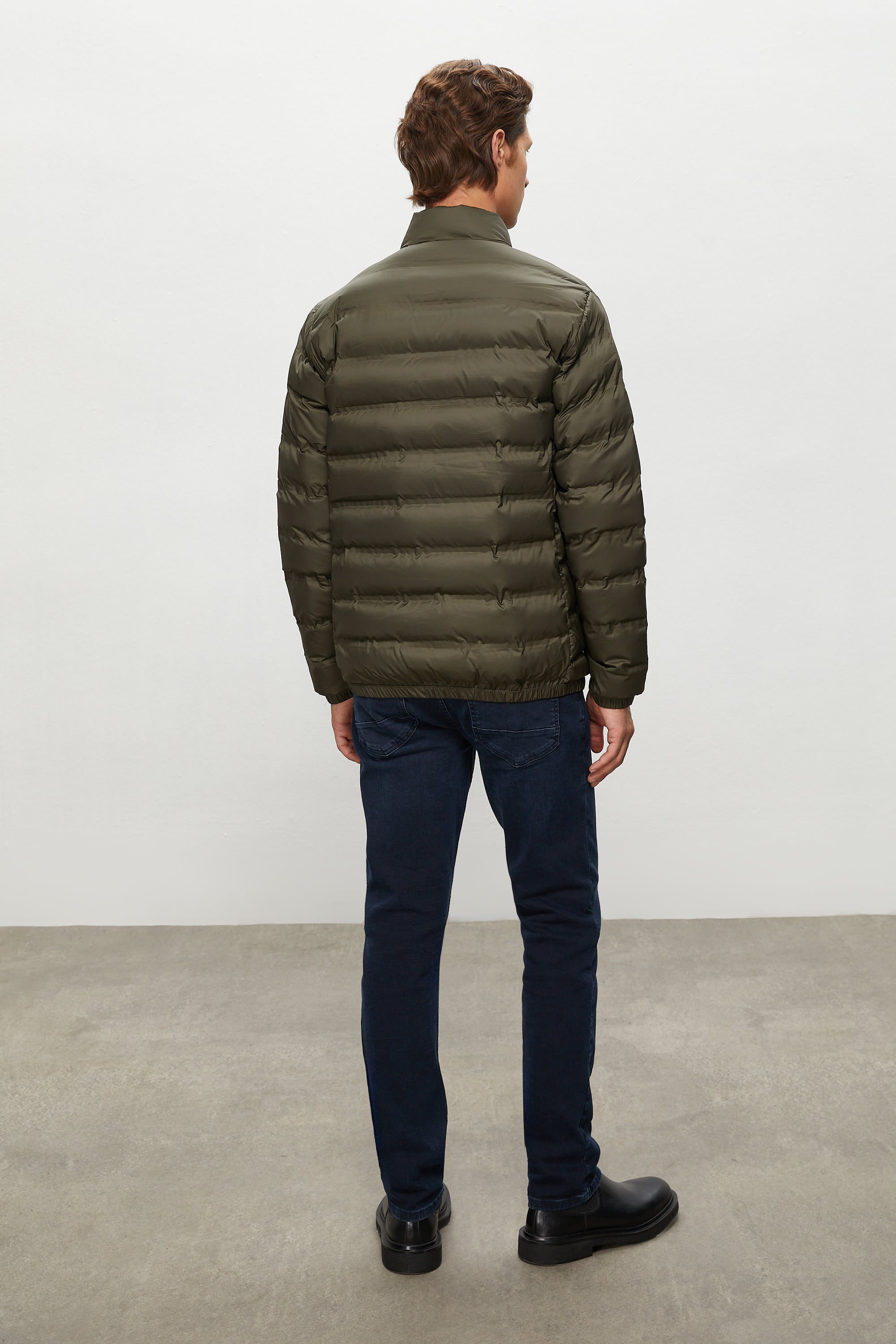 DİK YAKA ŞİŞME MONT