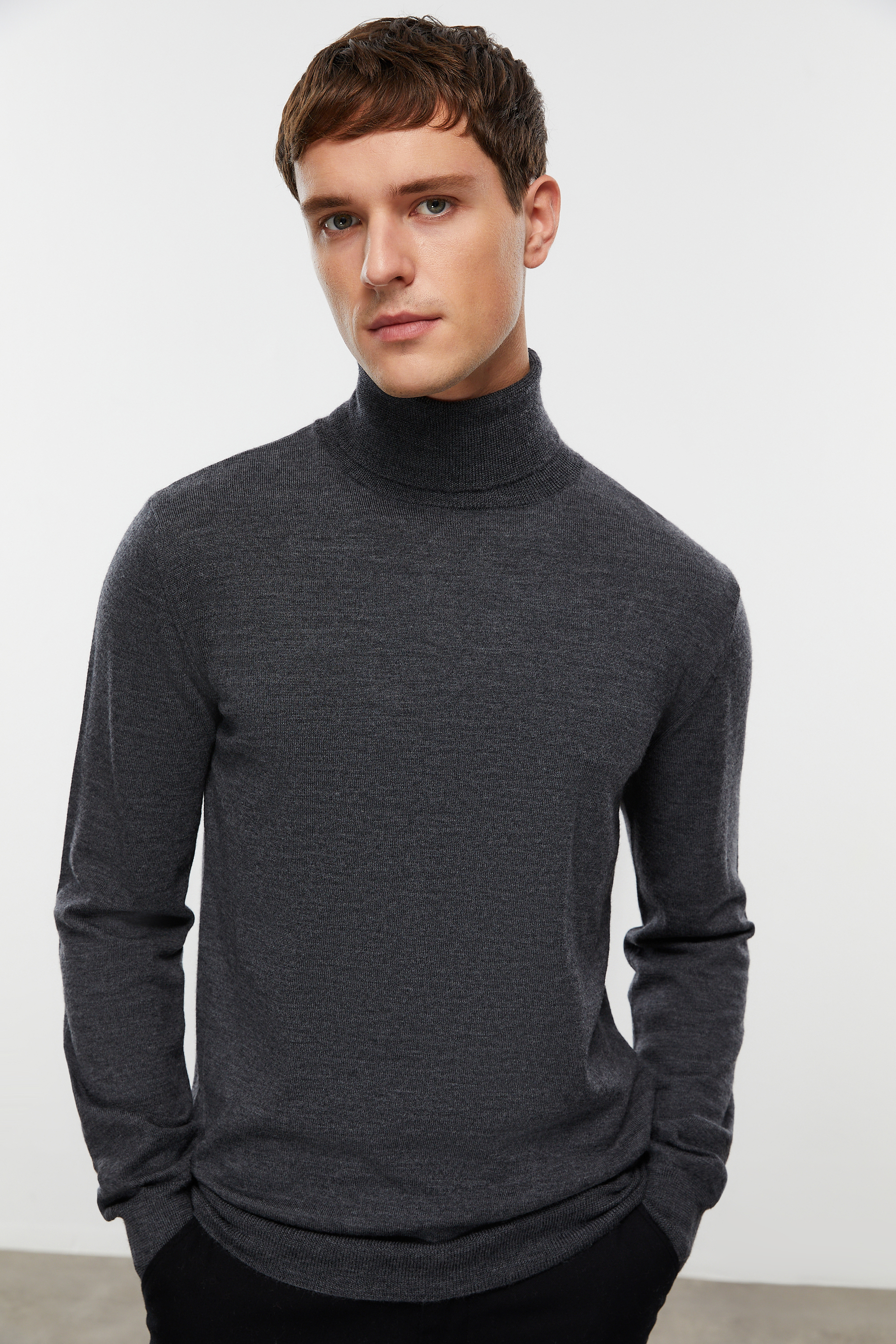 BALIKÇI YAKA MERİNO YÜN KAZAK