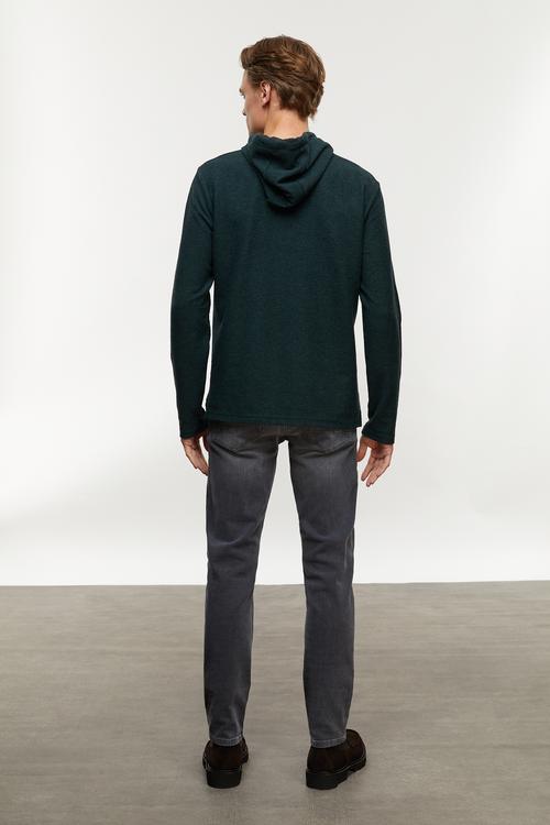  DOKULU KAPÜŞONLU SWEATSHIRT