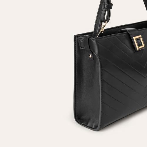  DERİ GÖRÜNÜMLÜ TOKALI EL ÇANTASI