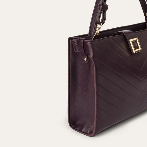  DERİ GÖRÜNÜMLÜ TOKALI EL ÇANTASI