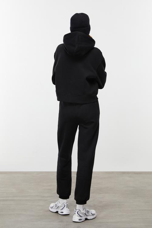  KAPÜŞONLU SWEATSHIRT