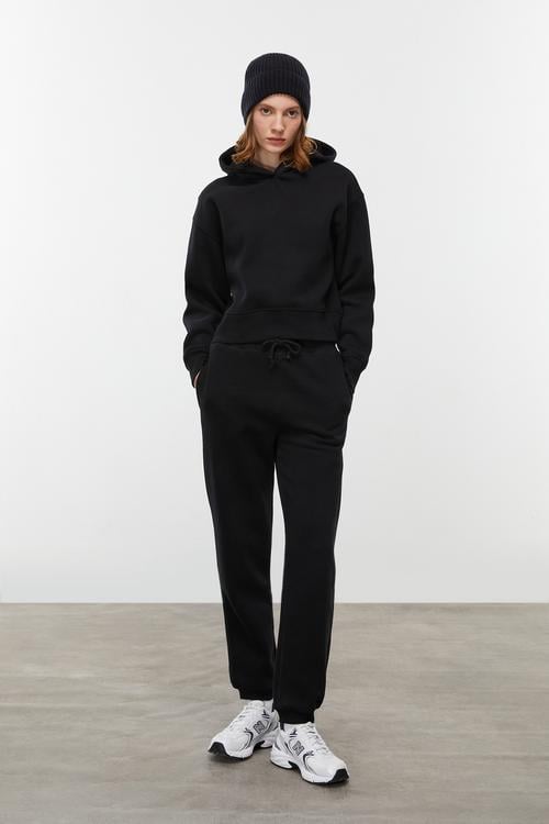  KAPÜŞONLU SWEATSHIRT