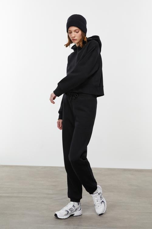  KAPÜŞONLU SWEATSHIRT