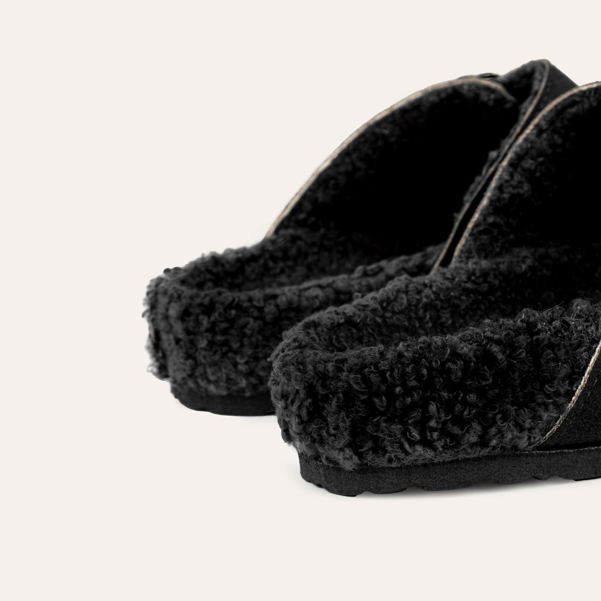 PELÜŞ EV TERLİĞİ