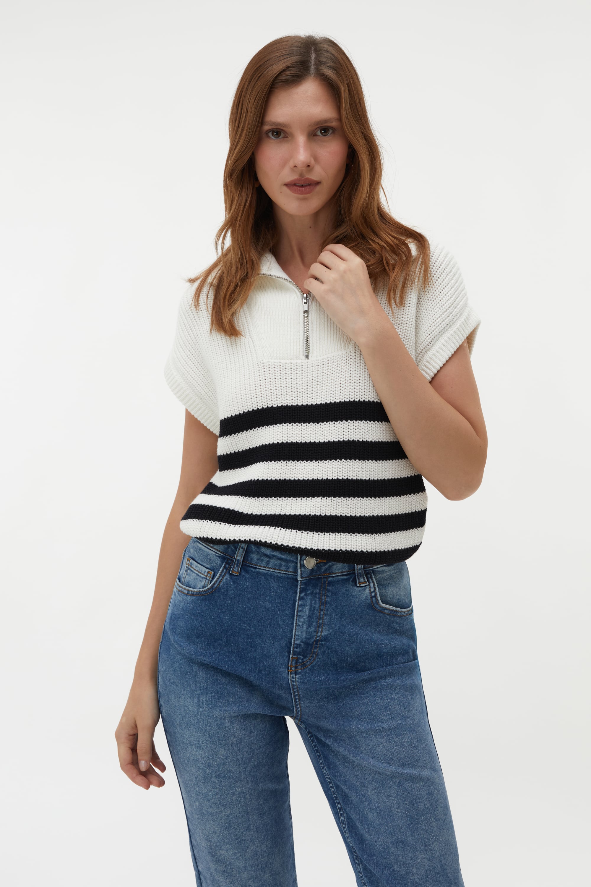 ÇİZGİLİ FERMUARLI YAKA SÜVETER