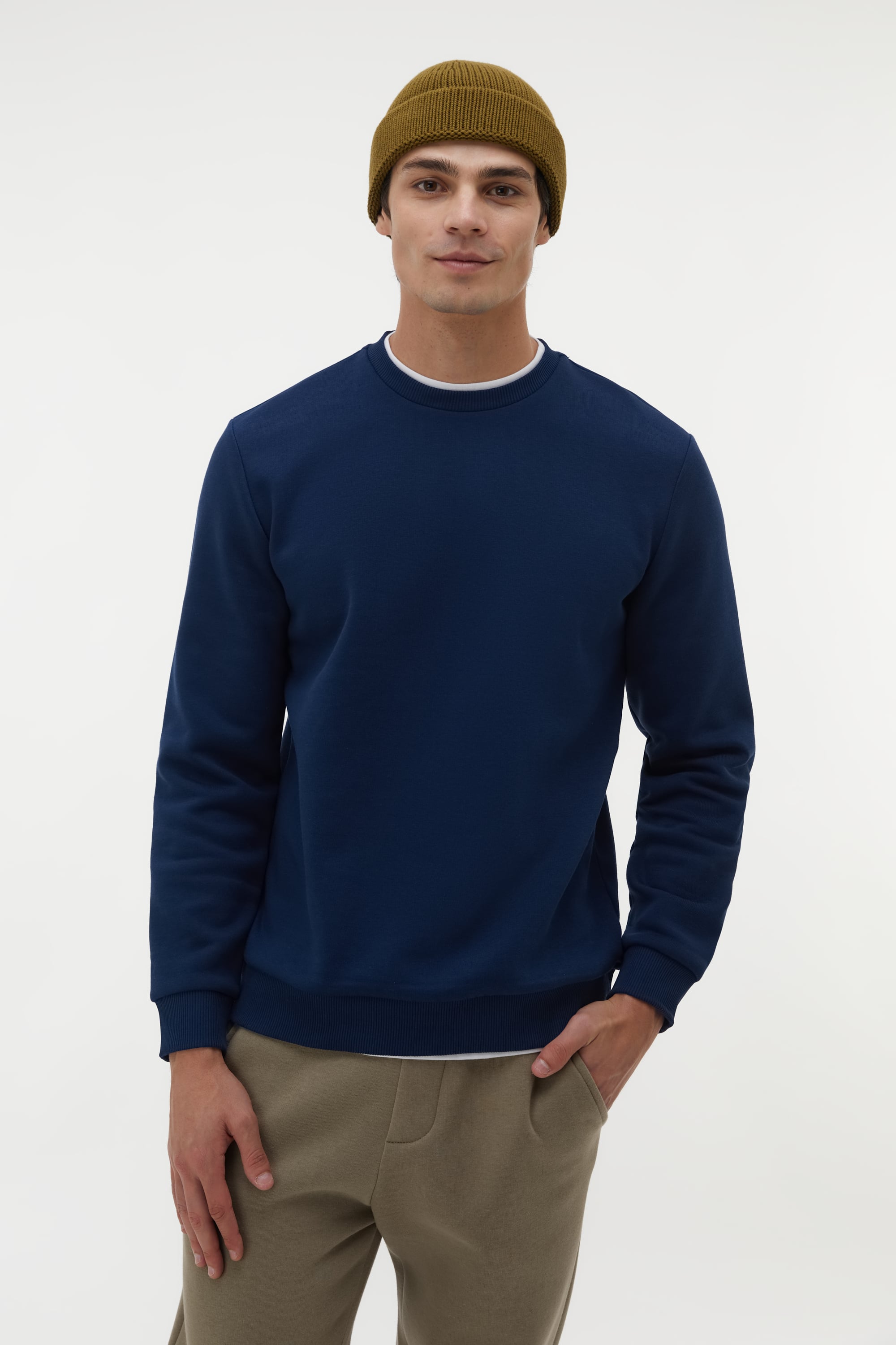 YAKA DETAYLI UZUN KOLLU SWEATSHIRT